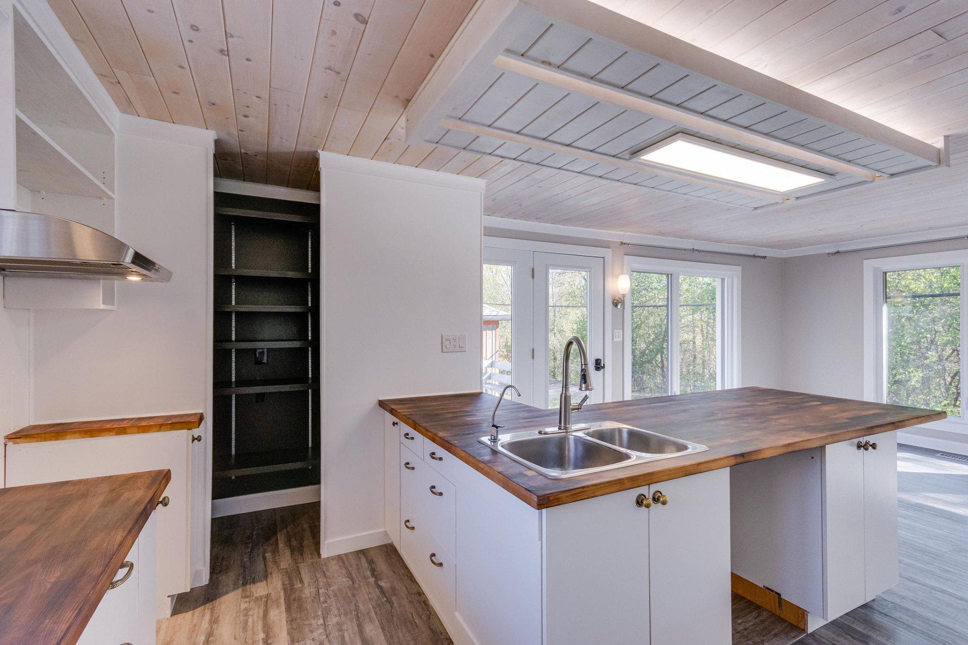 









426


Rue Benoît

,
Gatineau (Gatineau),




QC
J8P3K9

