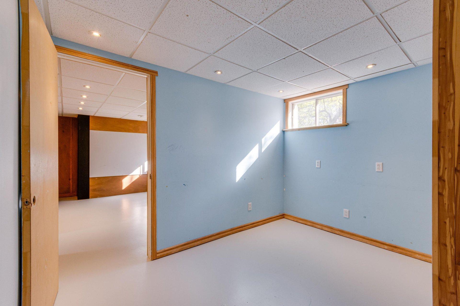 









426


Rue Benoît

,
Gatineau (Gatineau),




QC
J8P3K9

