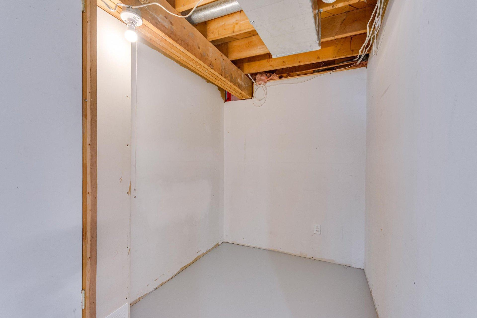 









426


Rue Benoît

,
Gatineau (Gatineau),




QC
J8P3K9

