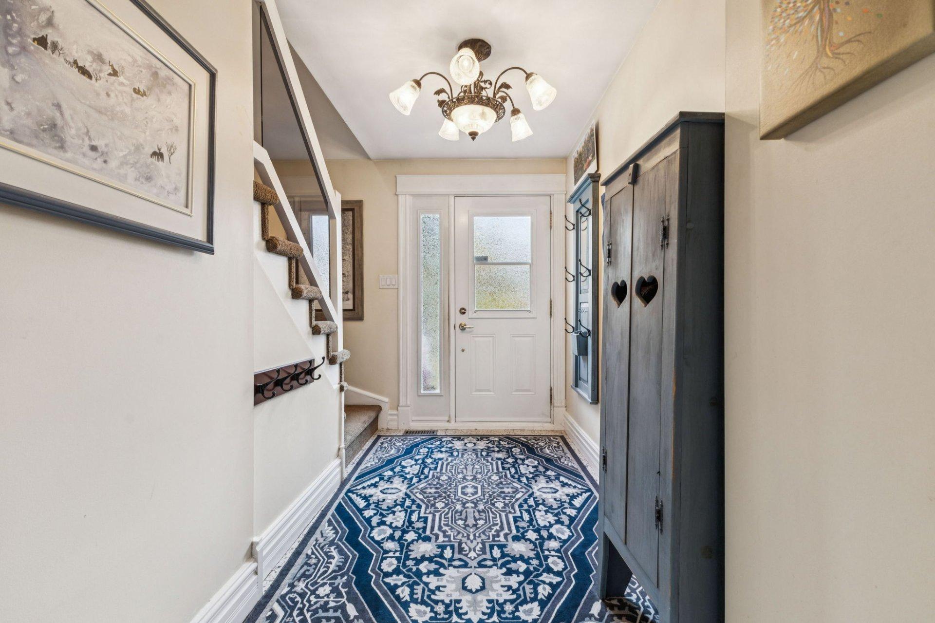 









176


Ch. Pink

,
Cantley,




QC
J8V2Z5

