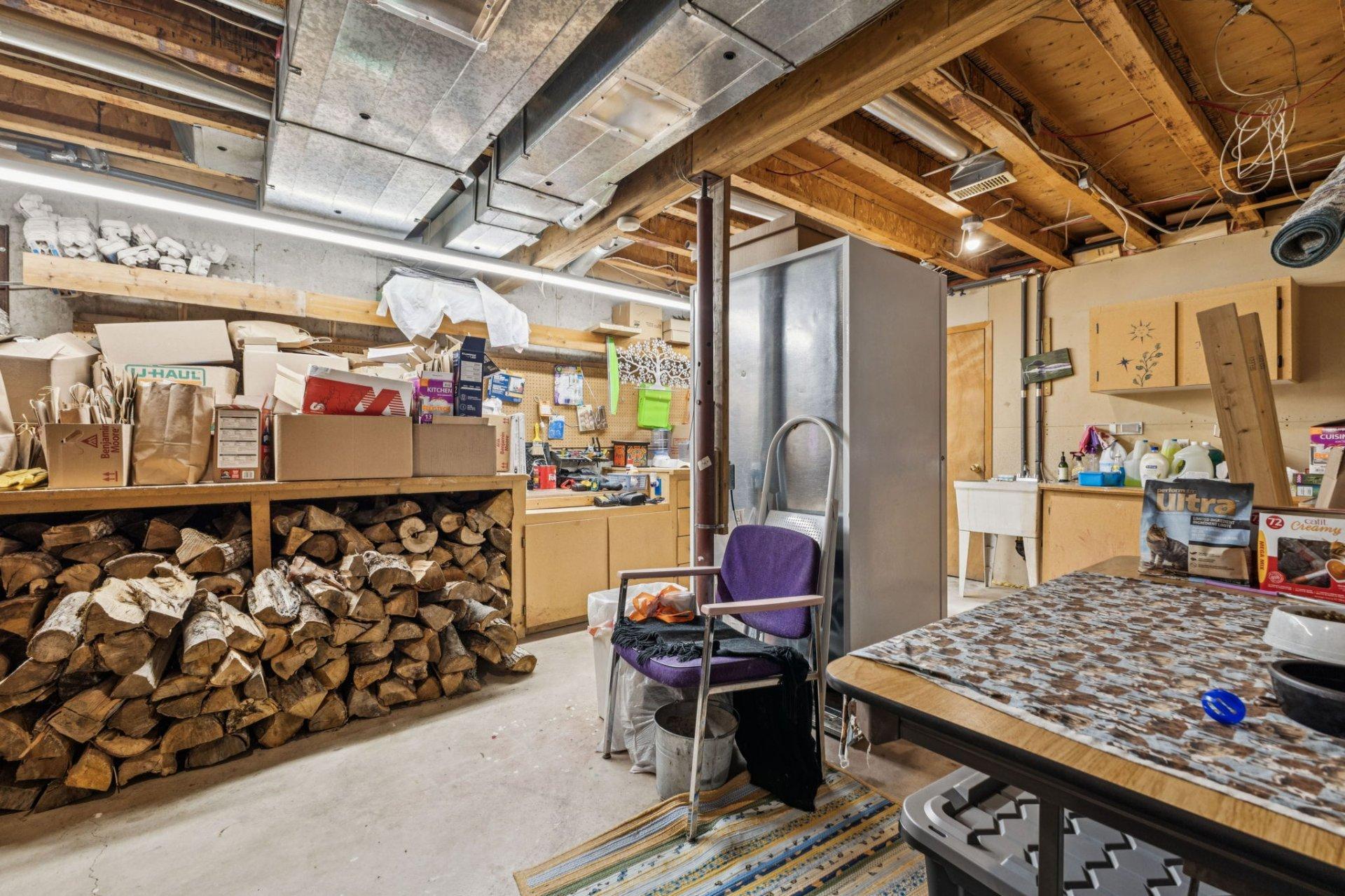 









176


Ch. Pink

,
Cantley,




QC
J8V2Z5

