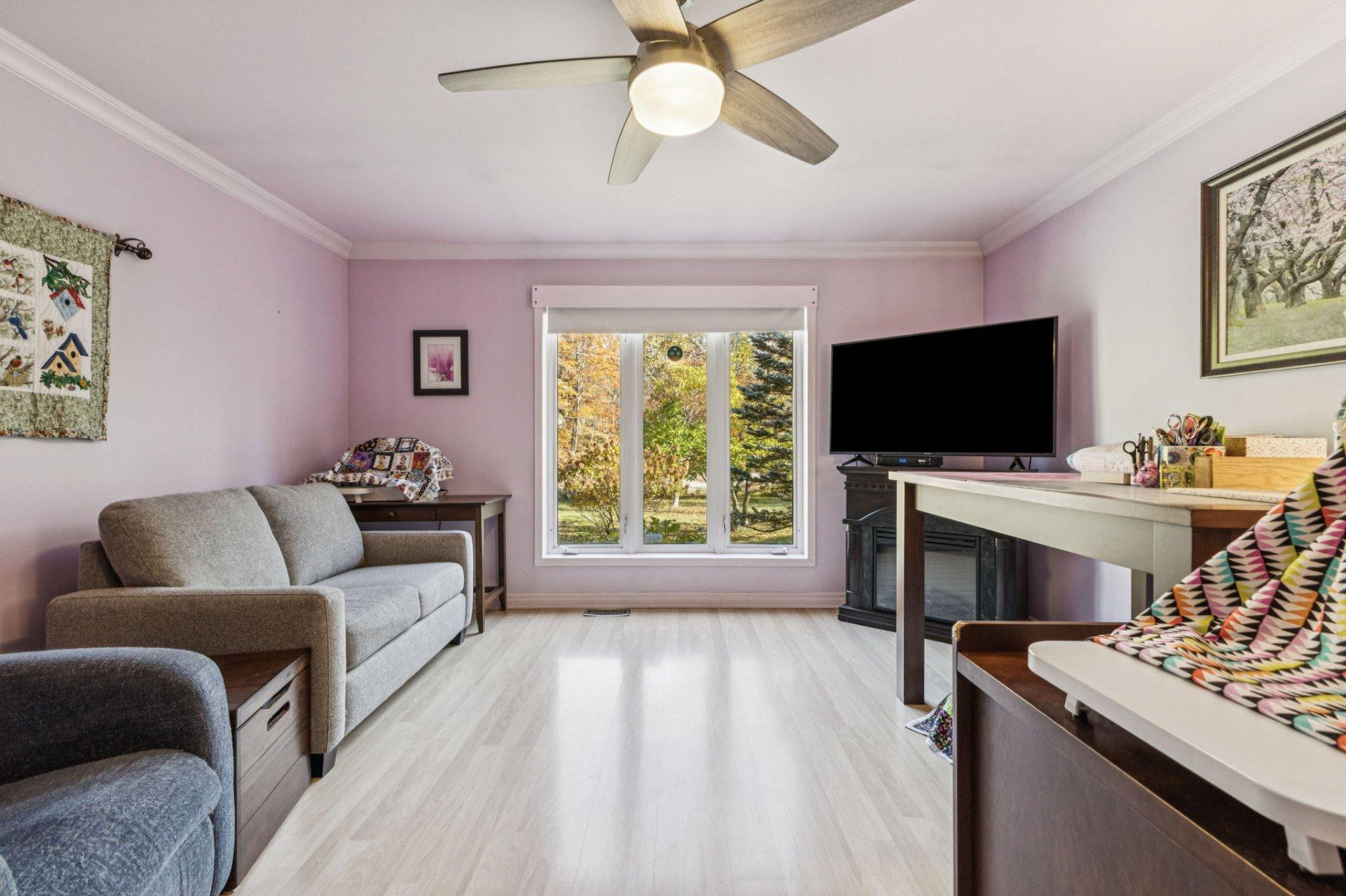 









176


Ch. Pink

,
Cantley,




QC
J8V2Z5

