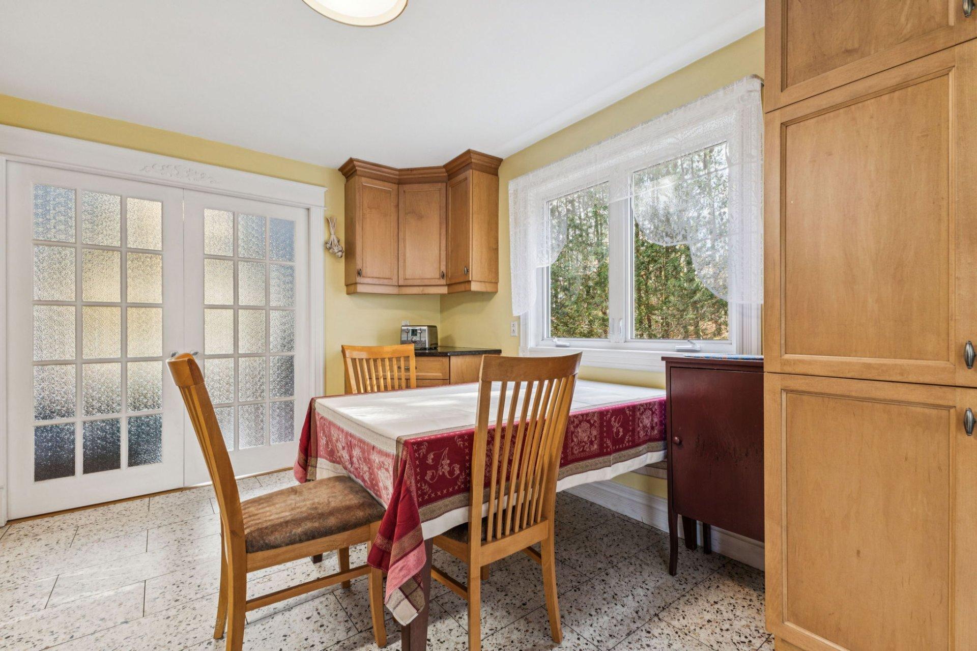 









176


Ch. Pink

,
Cantley,




QC
J8V2Z5

