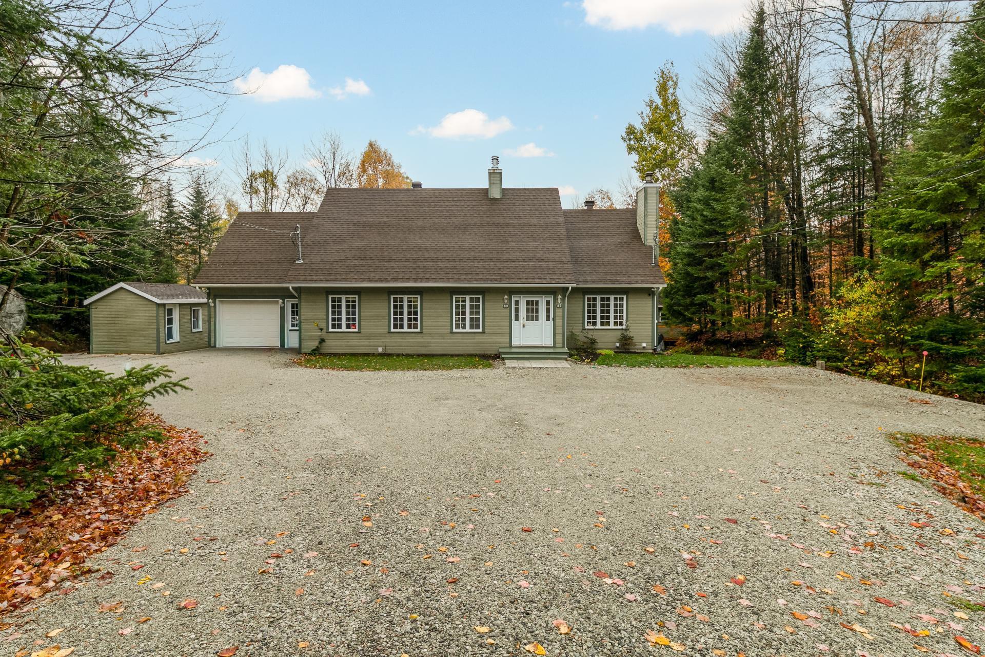 









87


Ch. des Couleurs

,
Saint-Sauveur,




QC
J0R1R2

