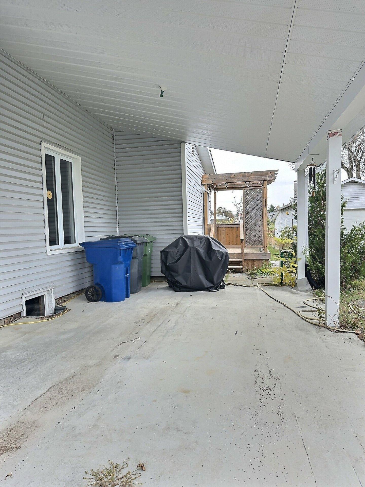 









13


Rue Geoffroy

,
Lorrainville,




QC
J0Z2R0

