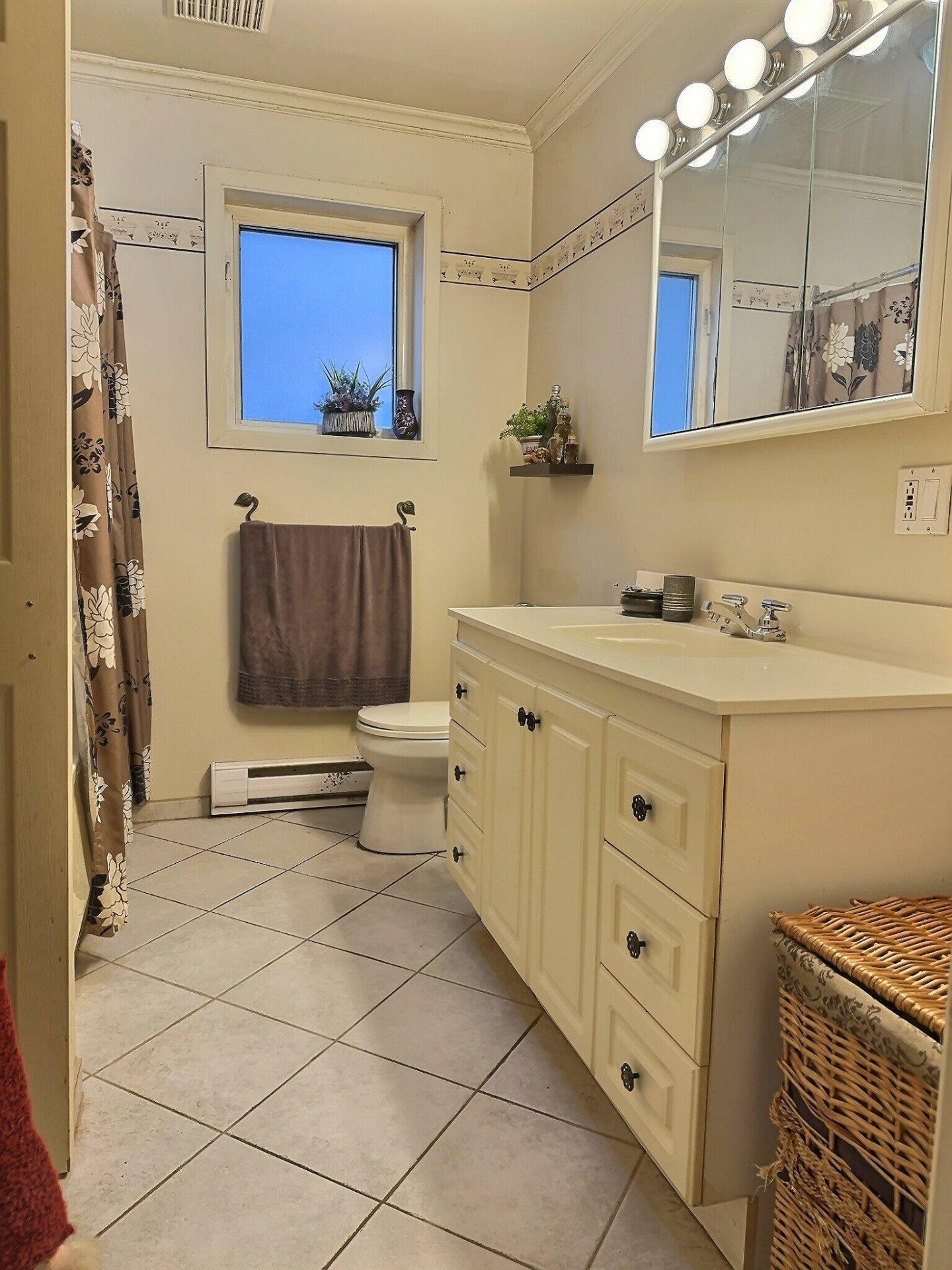 









13


Rue Geoffroy

,
Lorrainville,




QC
J0Z2R0

