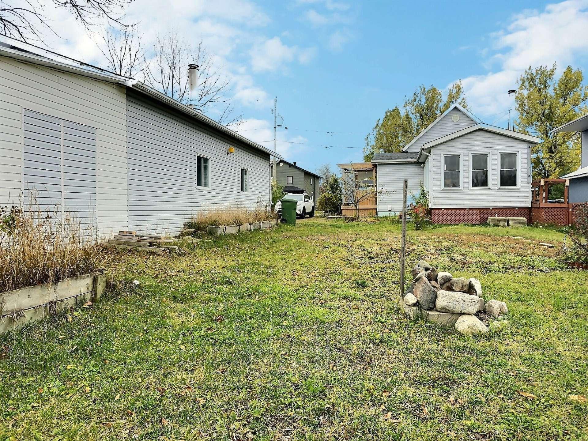 









13


Rue Geoffroy

,
Lorrainville,




QC
J0Z2R0

