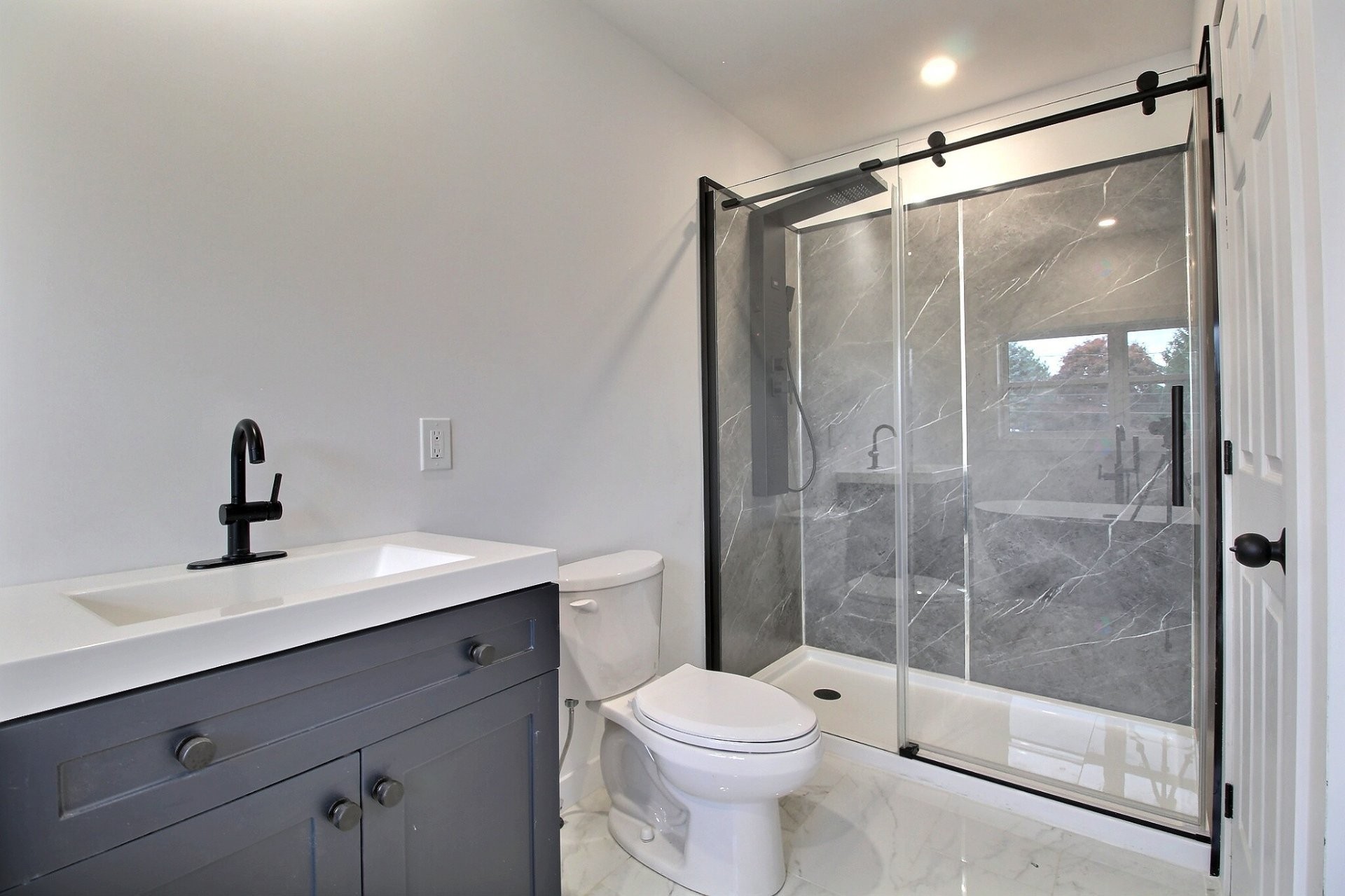 









106


Ch. Southière

,
Magog,




QC
J1X0P1

