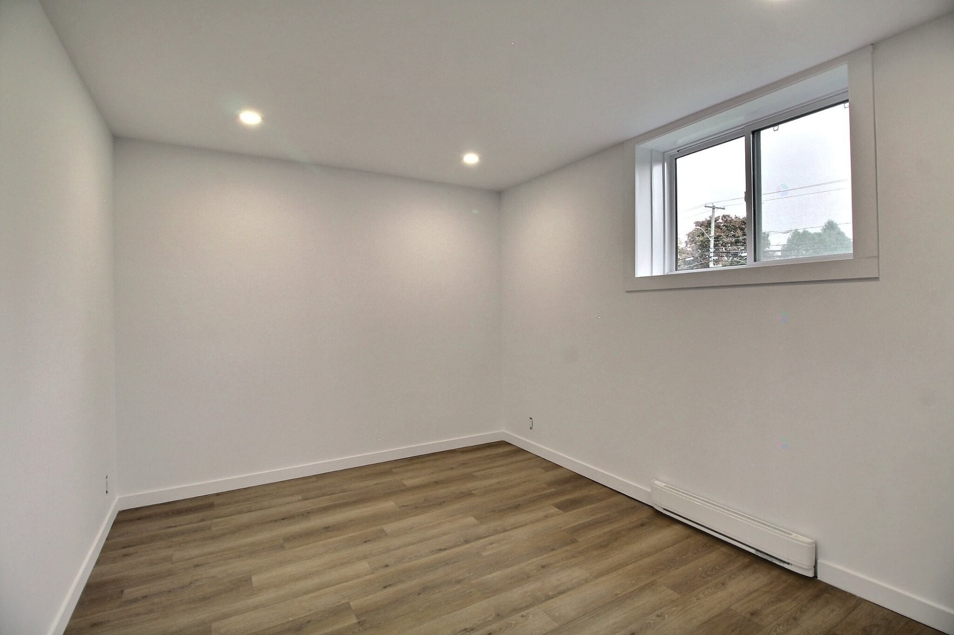 









106


Ch. Southière

,
Magog,




QC
J1X0P1

