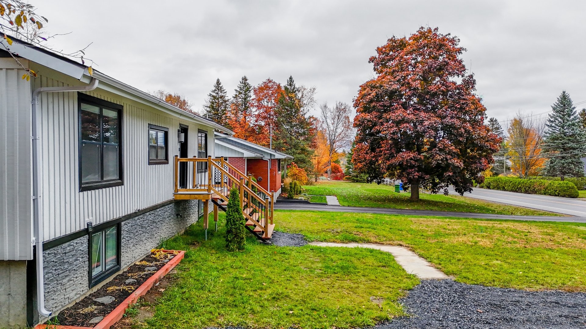 









106


Ch. Southière

,
Magog,




QC
J1X0P1

