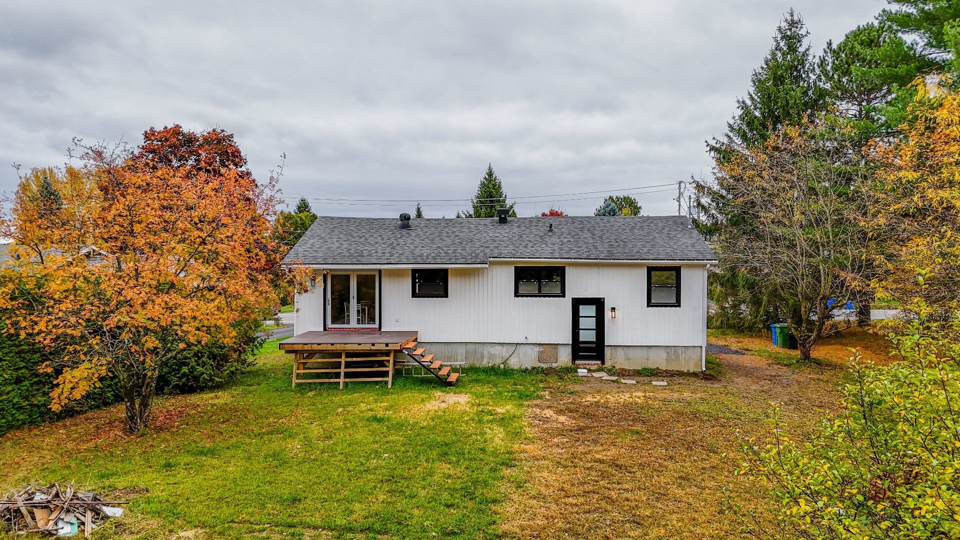 









106


Ch. Southière

,
Magog,




QC
J1X0P1

