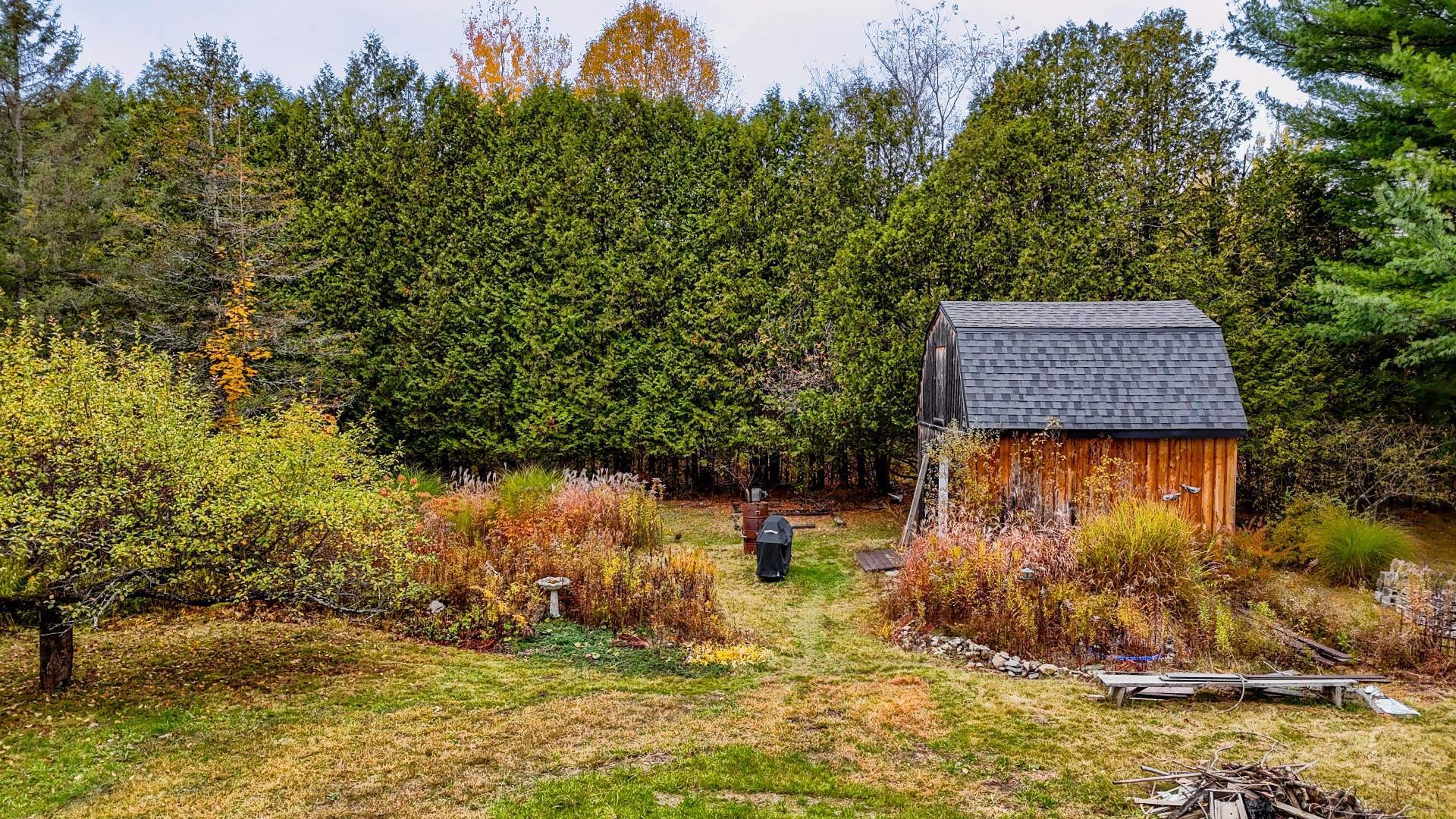 









106


Ch. Southière

,
Magog,




QC
J1X0P1

