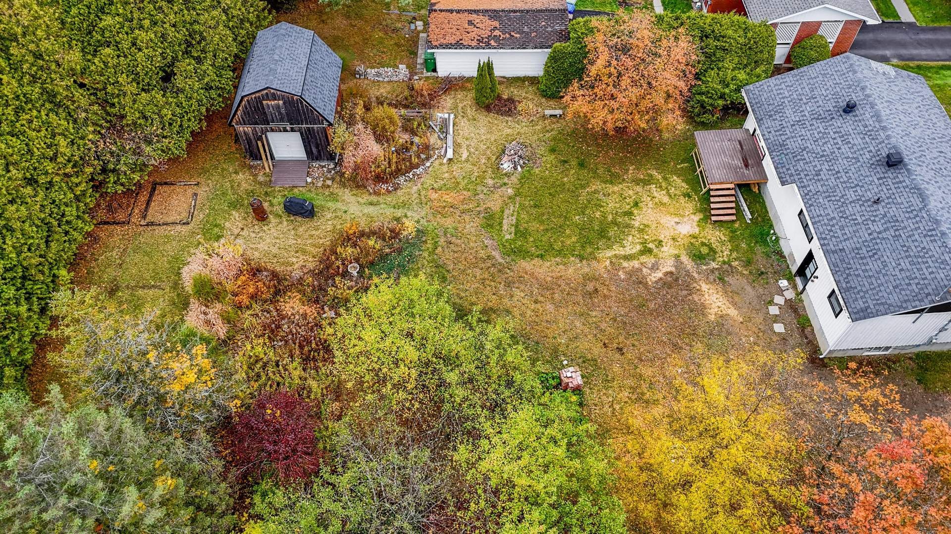 









106


Ch. Southière

,
Magog,




QC
J1X0P1

