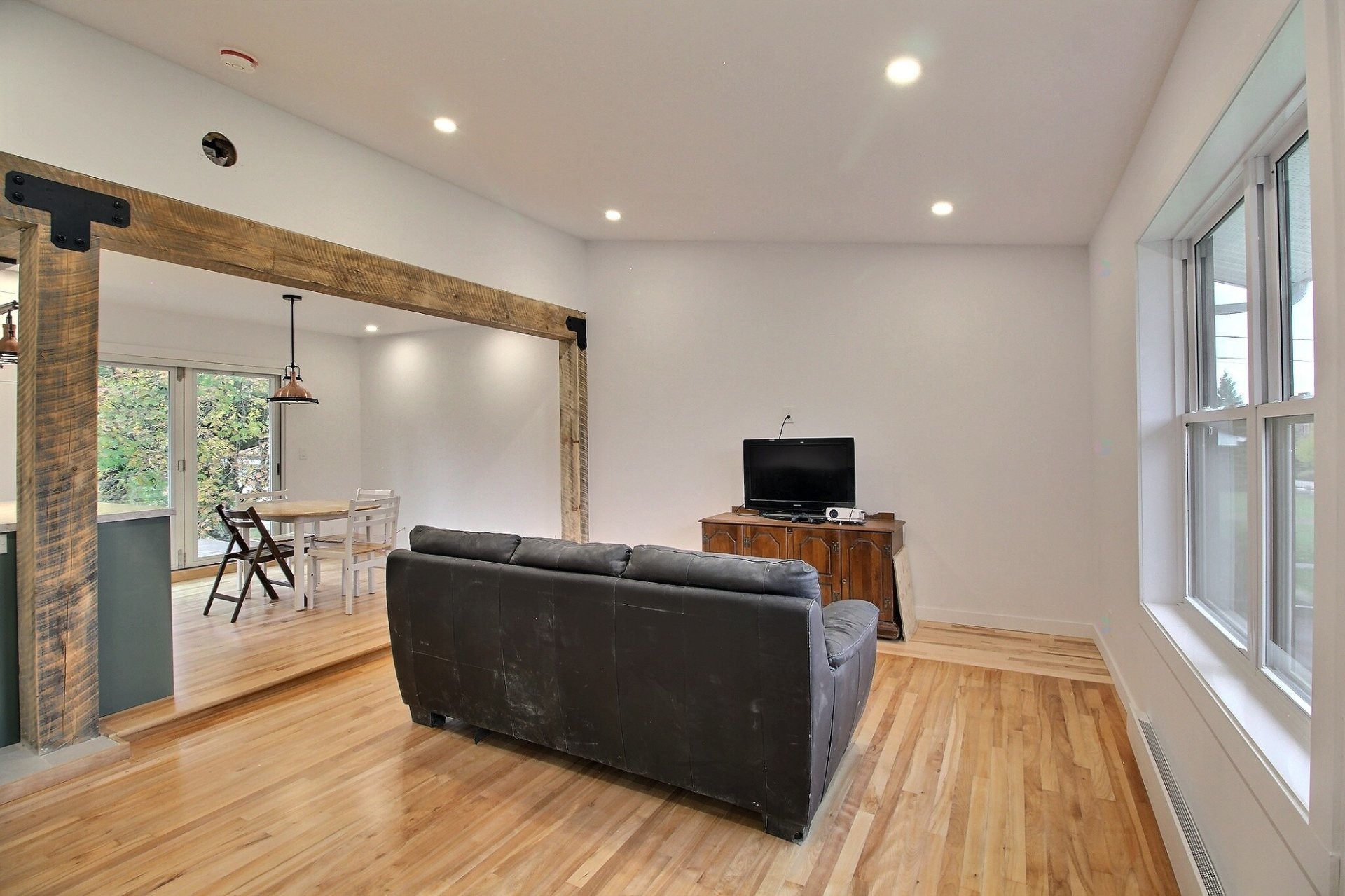 









106


Ch. Southière

,
Magog,




QC
J1X0P1

