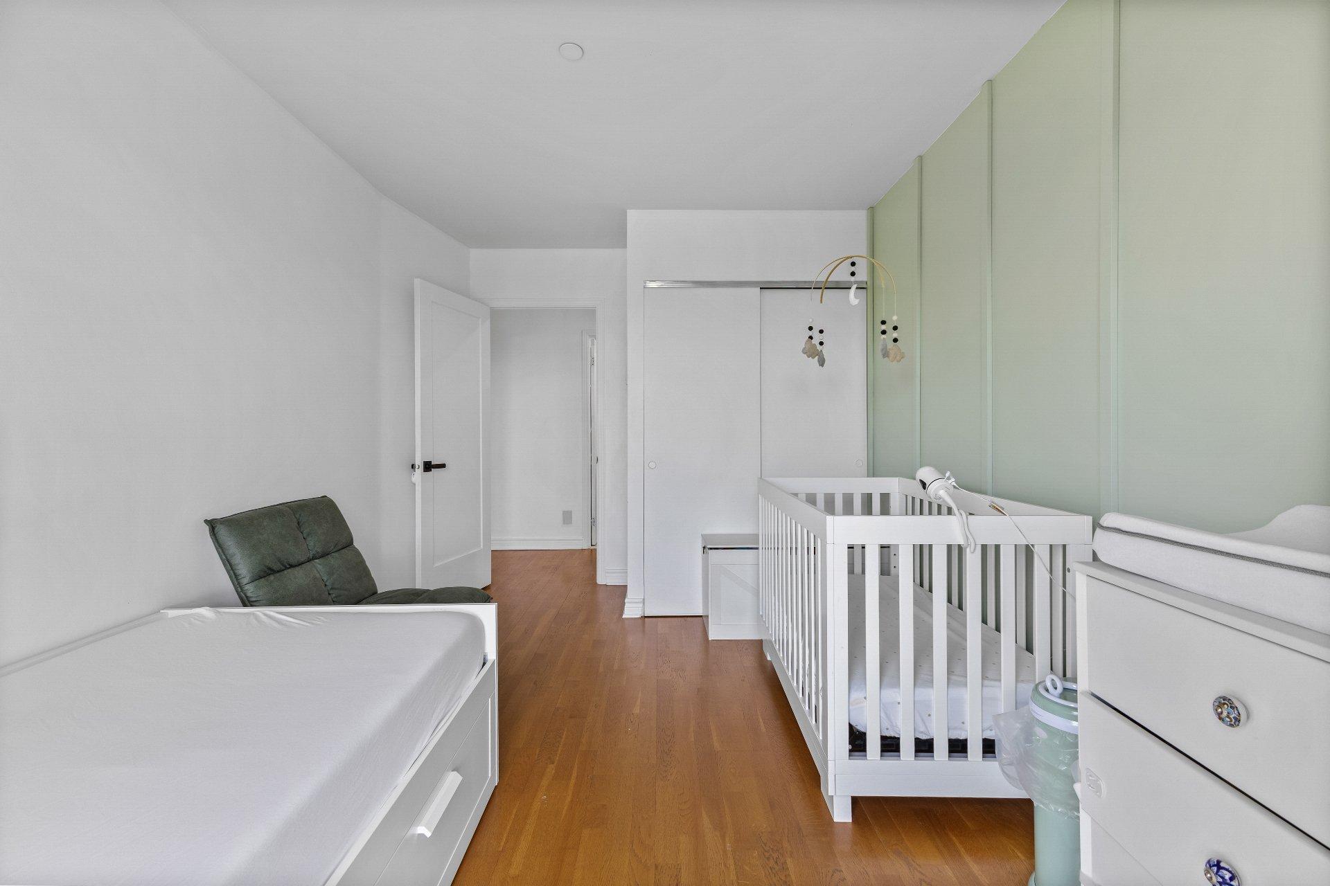 









1445


Boul. Le Corbusier

, 301,
Laval (Laval-des-Rapides),




QC
H7N6L1

