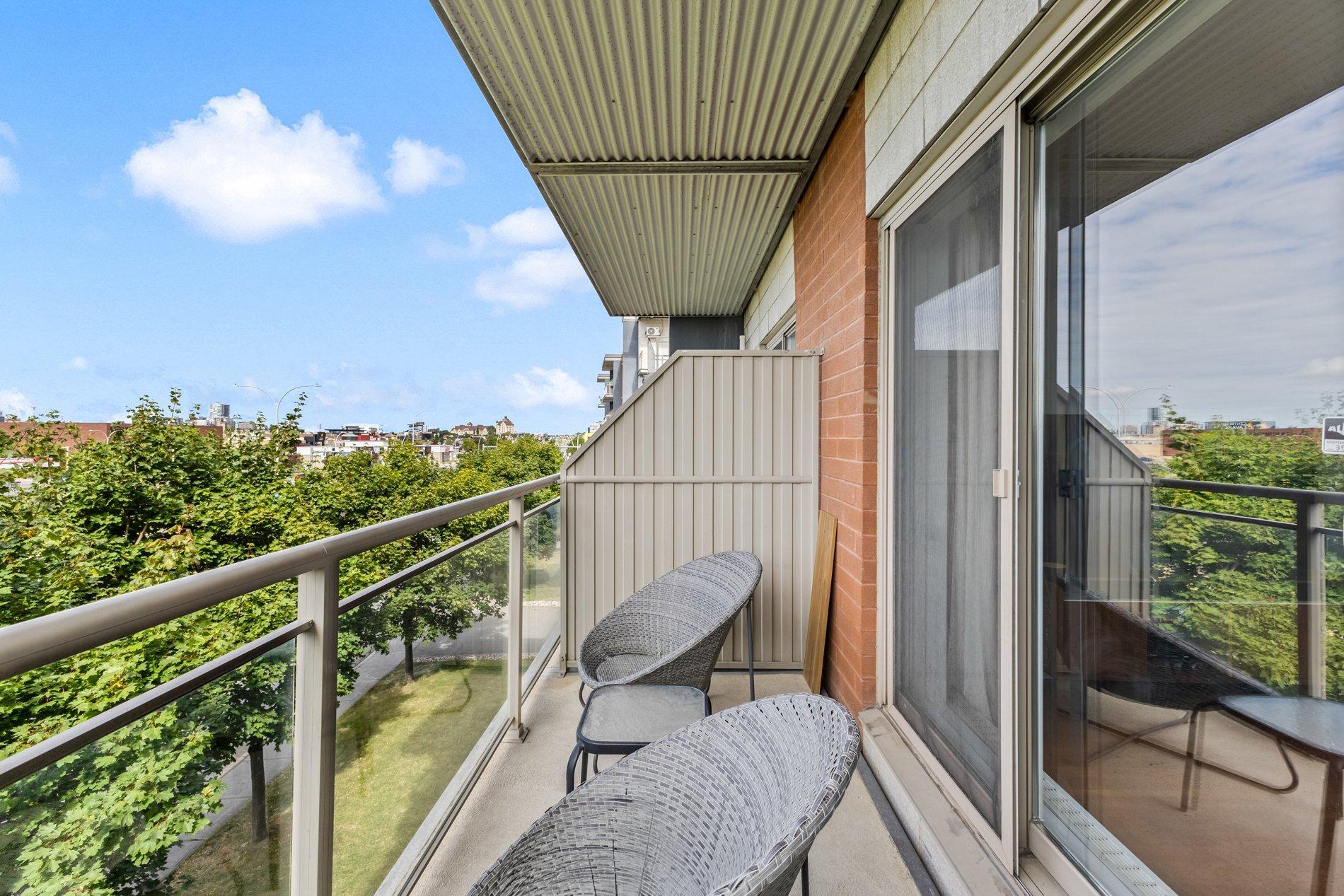 









1445


Boul. Le Corbusier

, 301,
Laval (Laval-des-Rapides),




QC
H7N6L1

