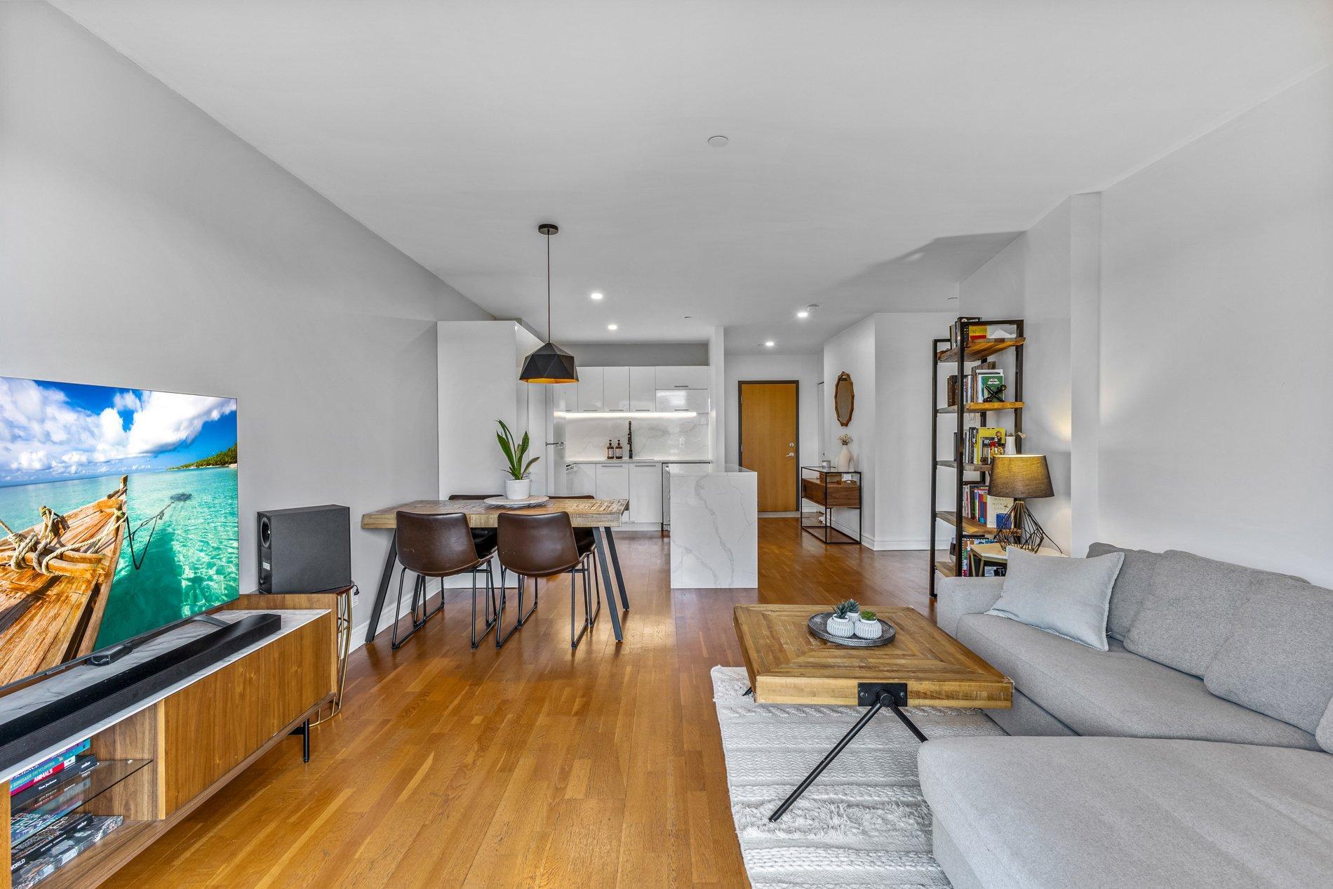 









1445


Boul. Le Corbusier

, 301,
Laval (Laval-des-Rapides),




QC
H7N6L1

