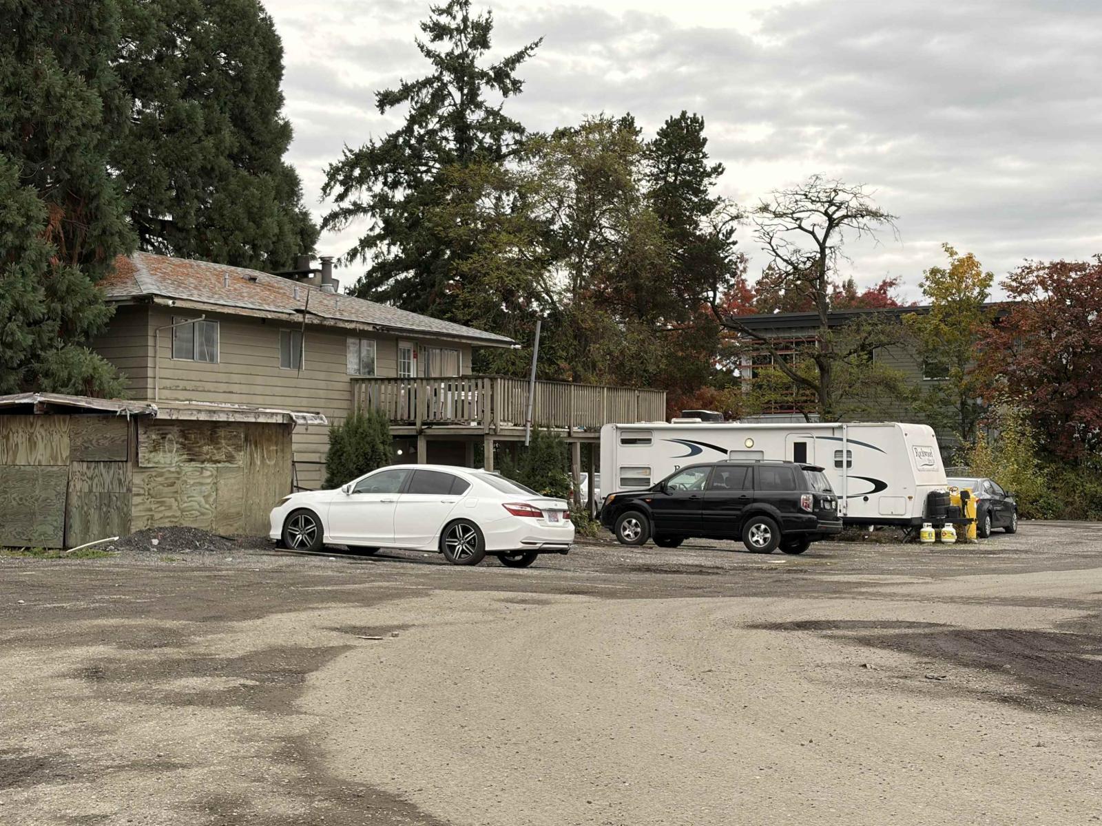 












6728 152 STREET

,
Surrey,







British Columbia
V3S3L4

