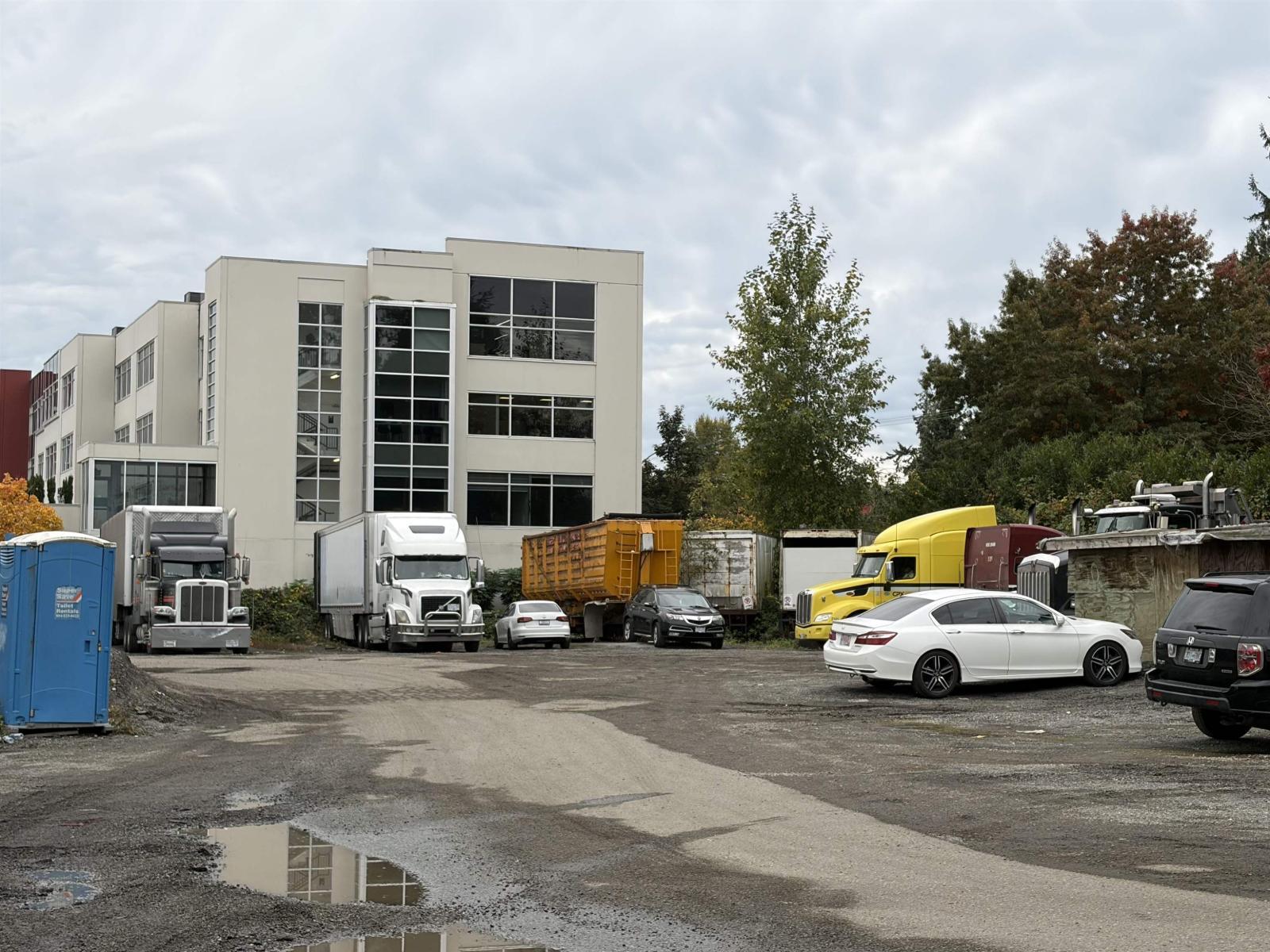 












6728 152 STREET

,
Surrey,







British Columbia
V3S3L4

