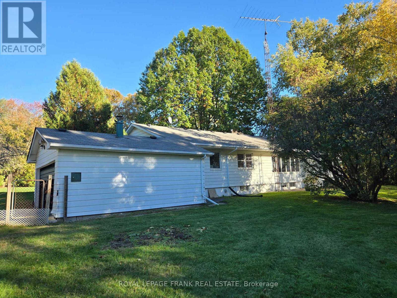 












1330 CHURCH STREET

,
Clarington (Newcastle),







Ontario
L1B1C6

