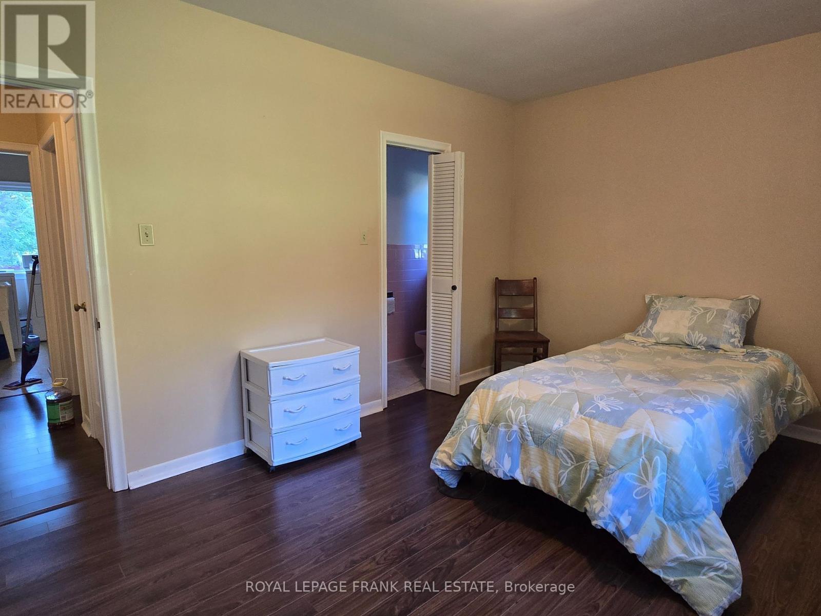 












1330 CHURCH STREET

,
Clarington (Newcastle),




Ontario
L1B1C6

