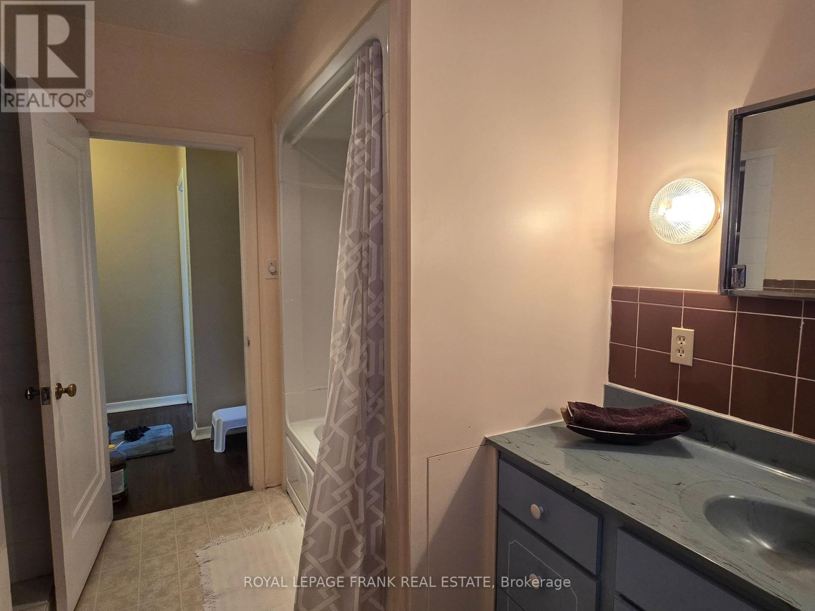 












1330 CHURCH STREET

,
Clarington (Newcastle),




Ontario
L1B1C6

