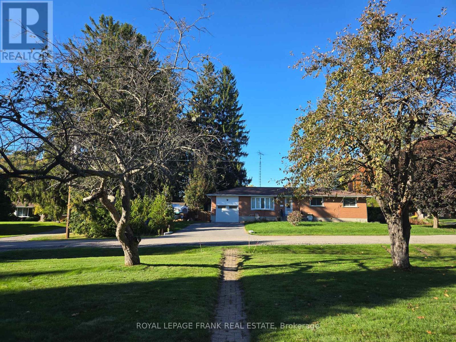 












1330 CHURCH STREET

,
Clarington (Newcastle),




Ontario
L1B1C6

