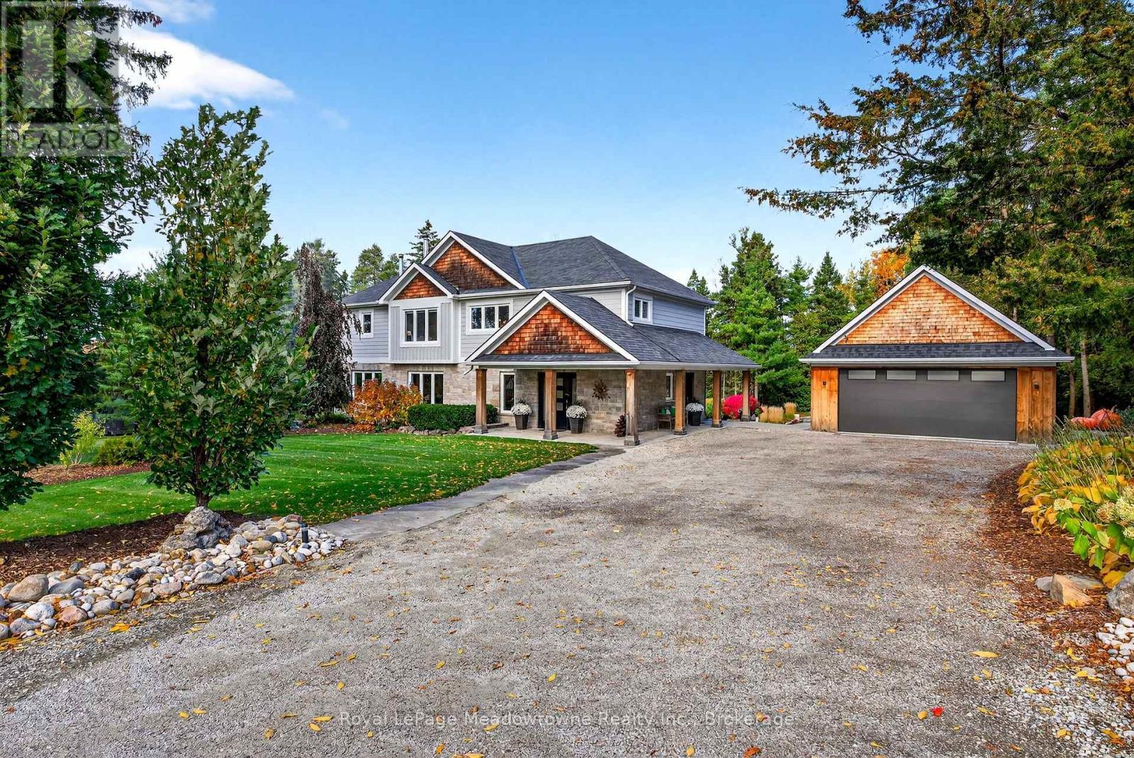 












8495 APPLEBY LINE

,
Milton (Campbellville),




Ontario
L0P1B0

