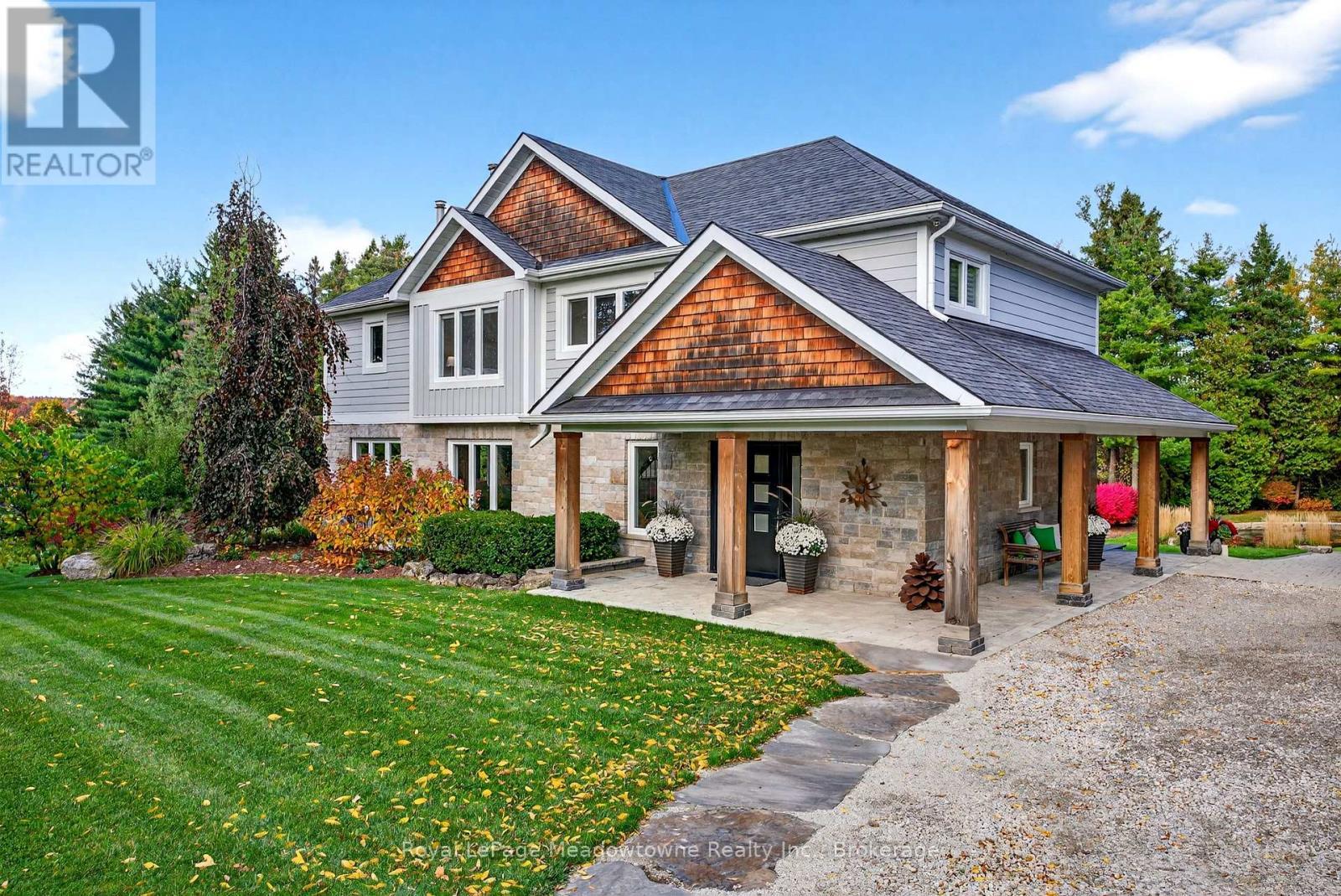 












8495 APPLEBY LINE

,
Milton (Campbellville),




Ontario
L0P1B0

