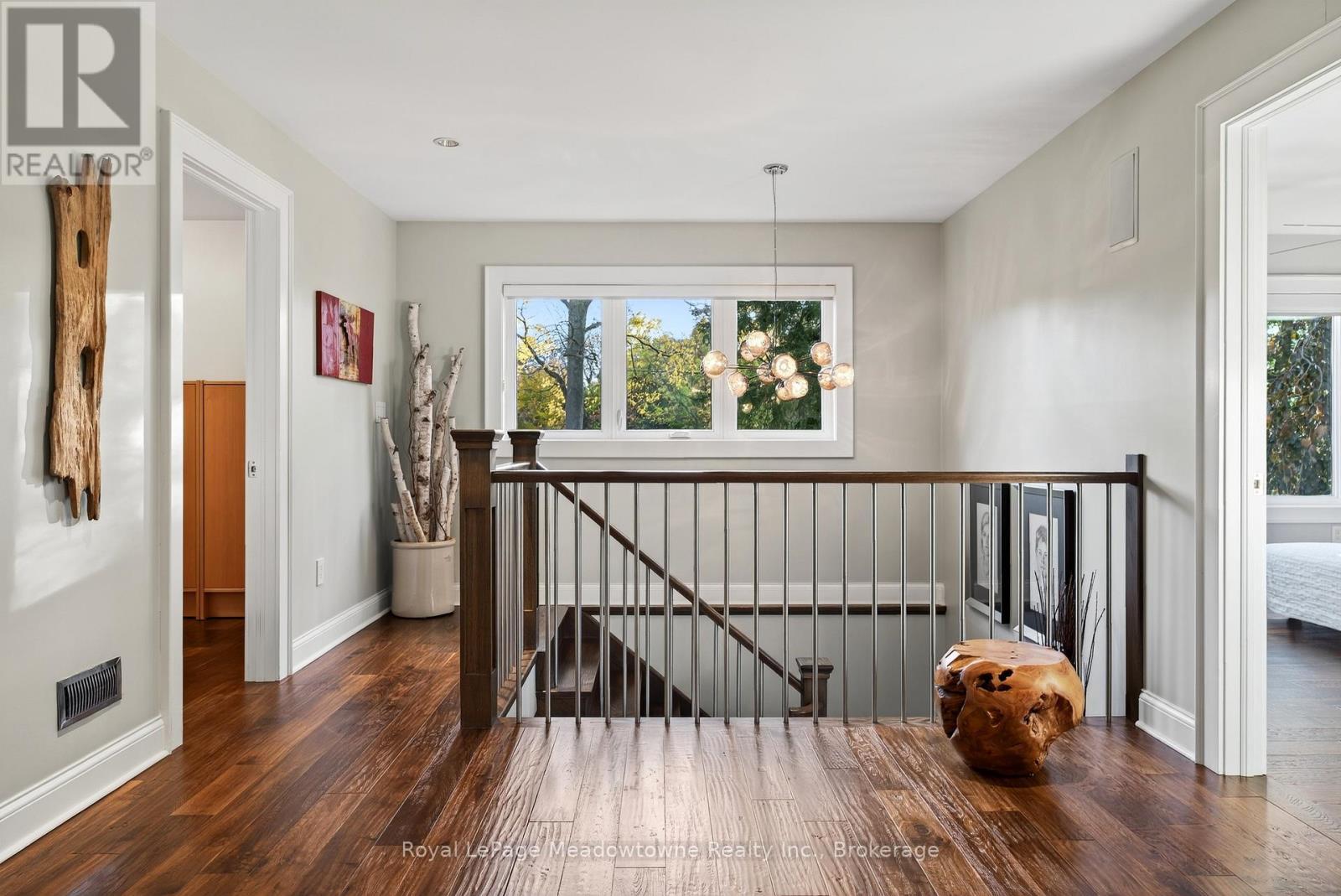 












8495 APPLEBY LINE

,
Milton (Campbellville),




Ontario
L0P1B0

