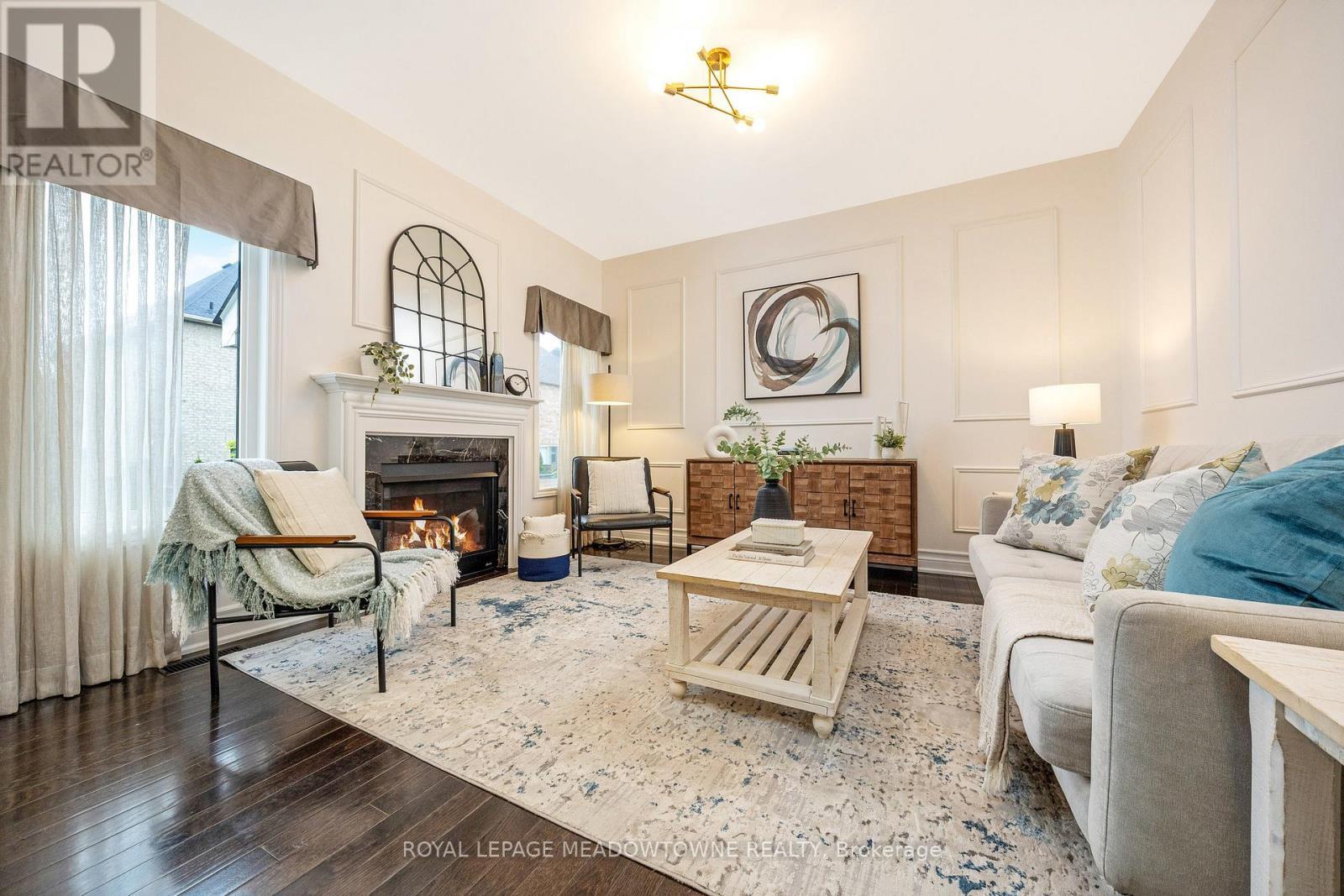 












418 CEDAR HEDGE ROAD

,
Milton,




Ontario
L9T8T6

