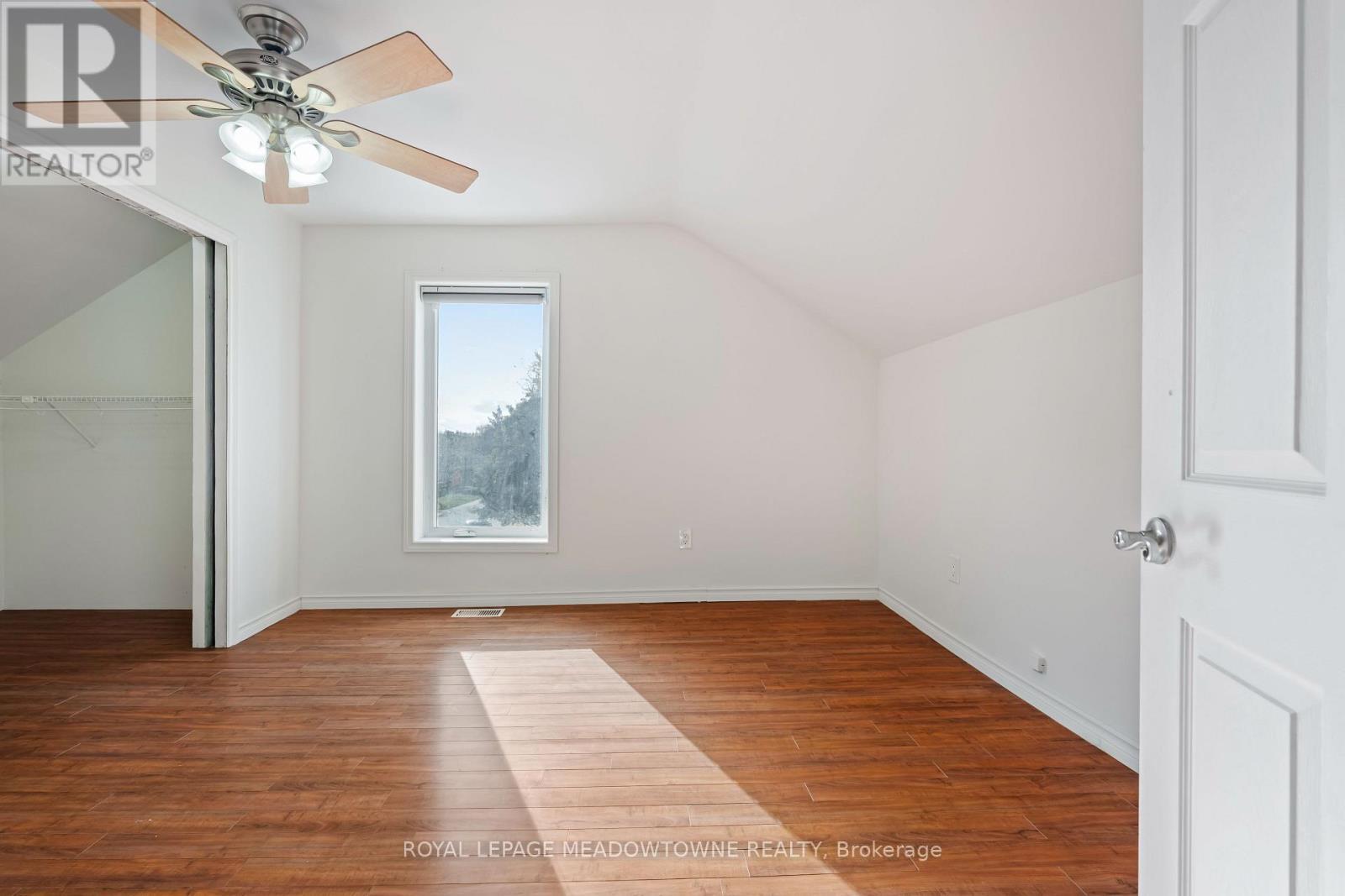 












34 CROZIER STREET

,
East Luther Grand Valley,




Ontario
L0N1G0

