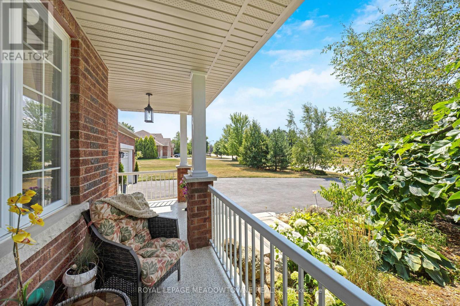 












26 ISLAND LAKE ROAD

,
Mono,




Ontario
L9W5K3

