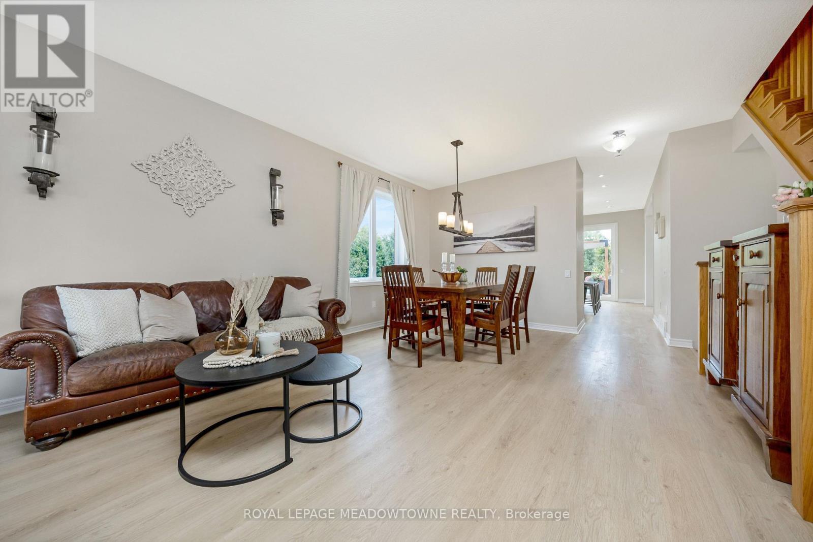 












26 ISLAND LAKE ROAD

,
Mono,




Ontario
L9W5K3

