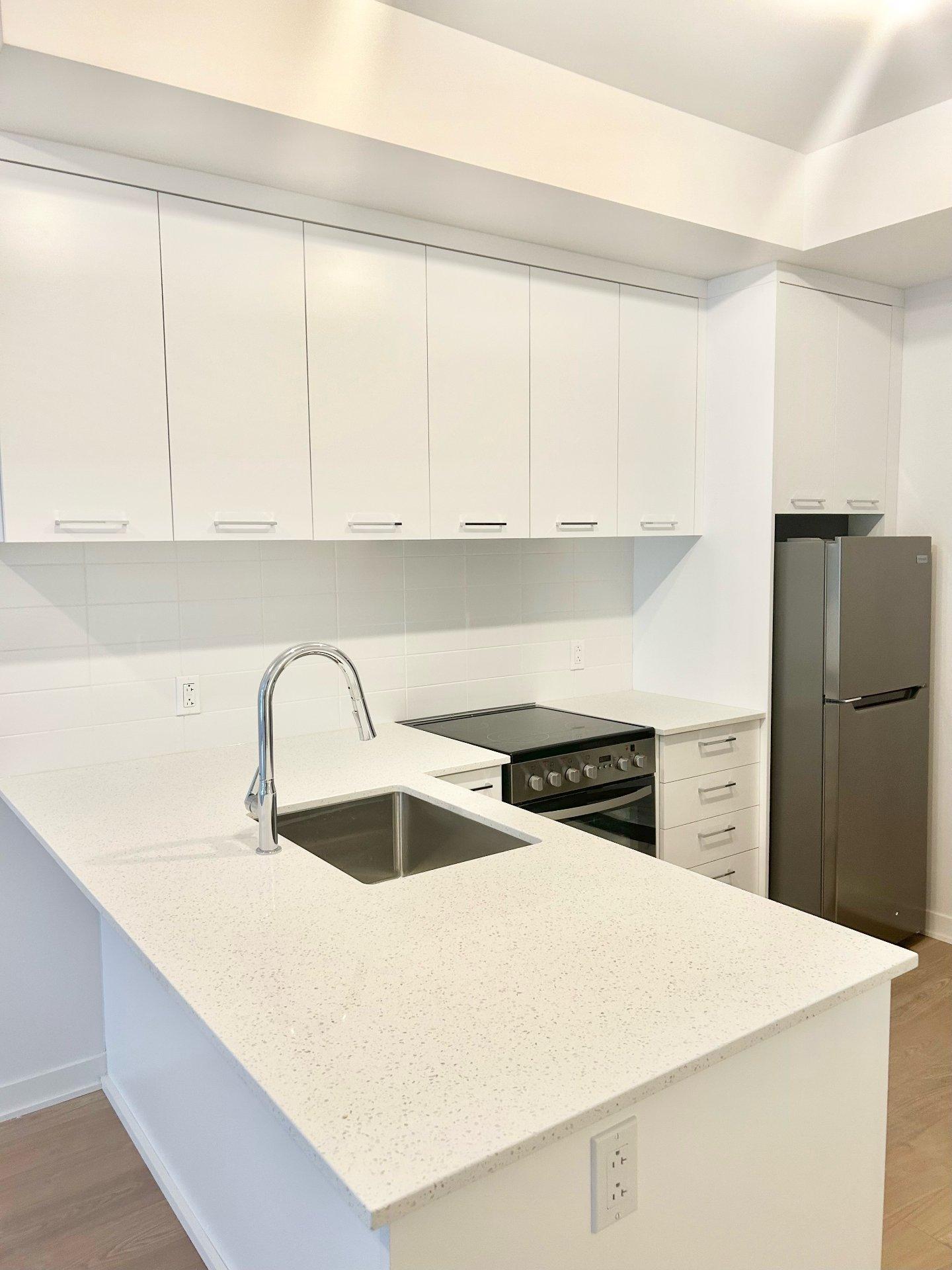 









1485


Rue des Bassins

, 329B,
Montréal (Le Sud-Ouest),




QC
H3C1B7

