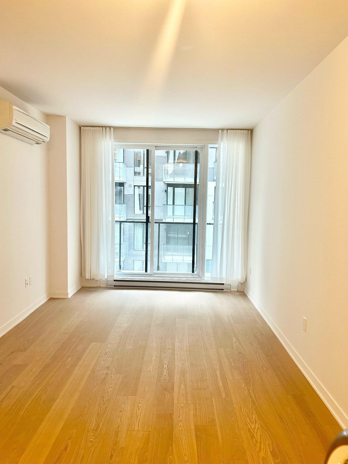 









1485


Rue des Bassins

, 329B,
Montréal (Le Sud-Ouest),




QC
H3C1B7

