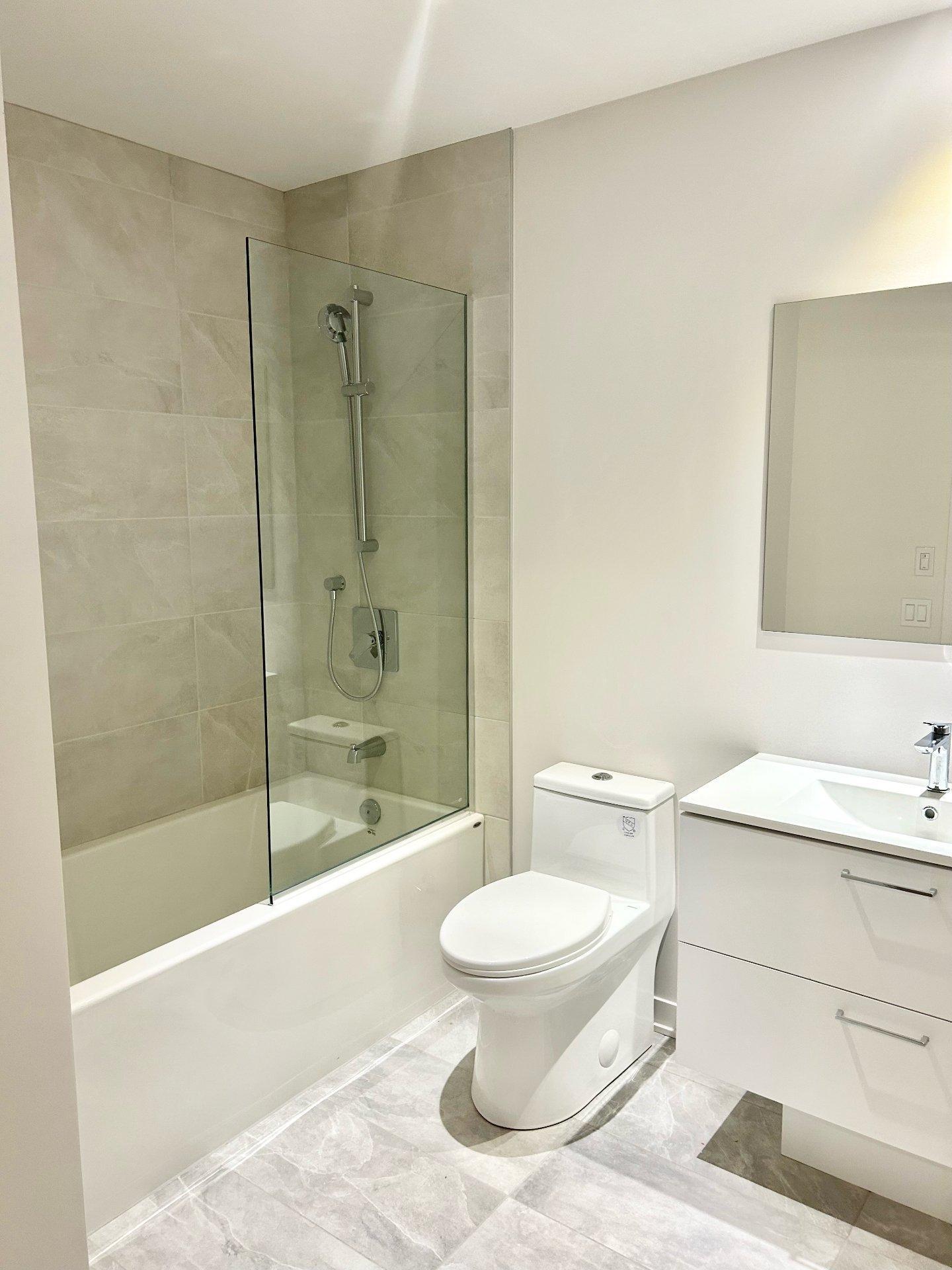 









1485


Rue des Bassins

, 329B,
Montréal (Le Sud-Ouest),




QC
H3C1B7

