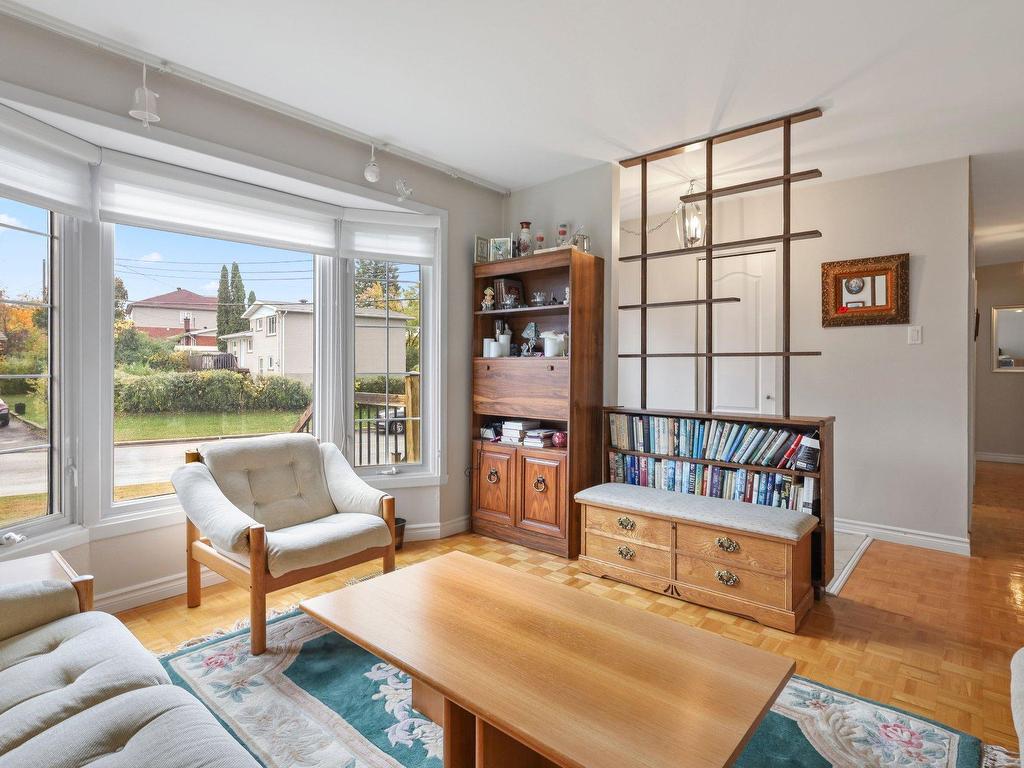 









12722


Rue Tracy

,
Pierrefonds-Roxboro (Montréal),




QC
H8Z1R6

