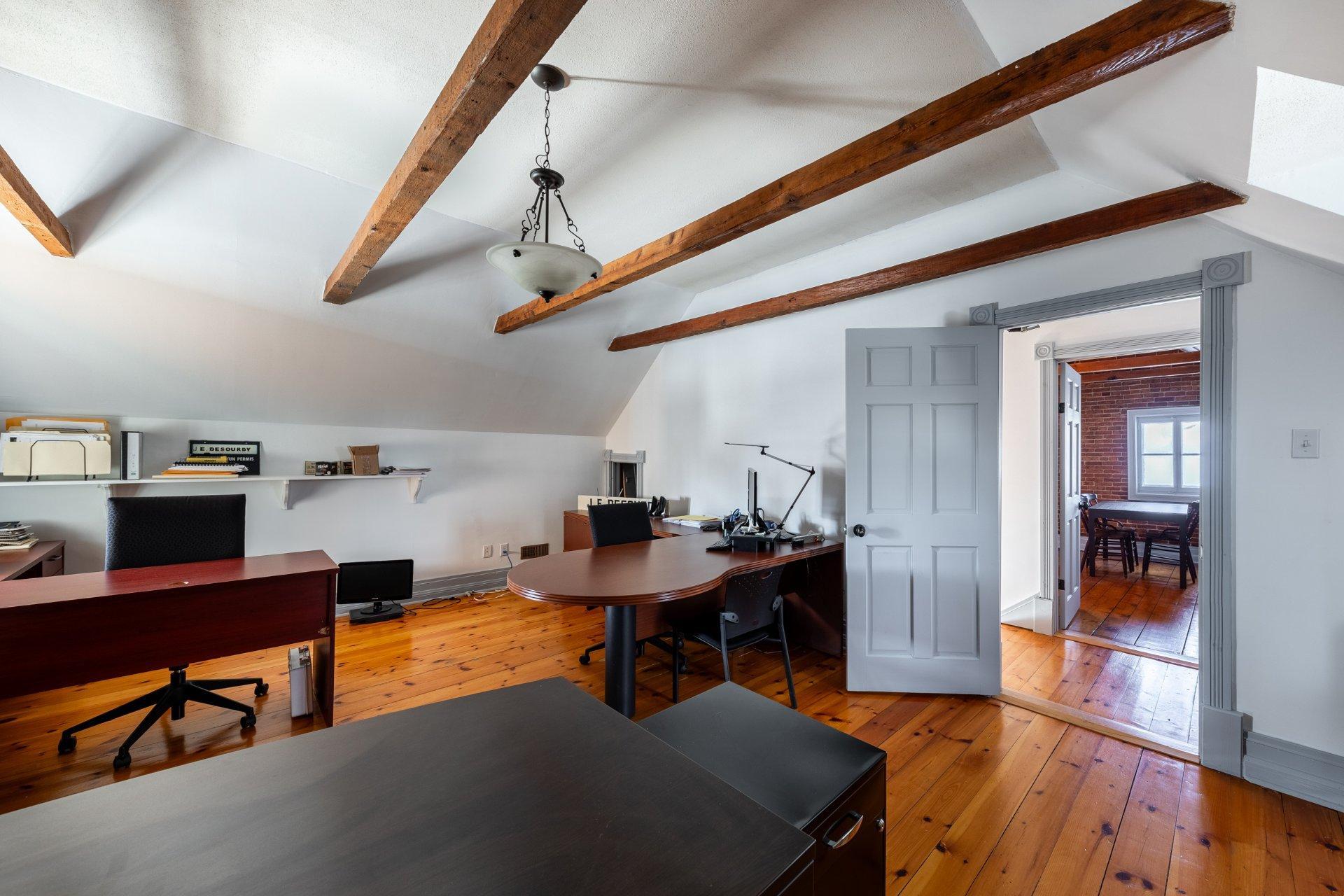 









539


Rue Principale

,
Saint-Sébastien,




QC
J0J2C0

