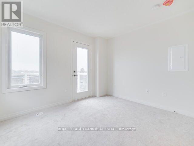 












12 - 23D LOOKOUT DRIVE

,
Clarington (Bowmanville),




Ontario
L1C7G1

