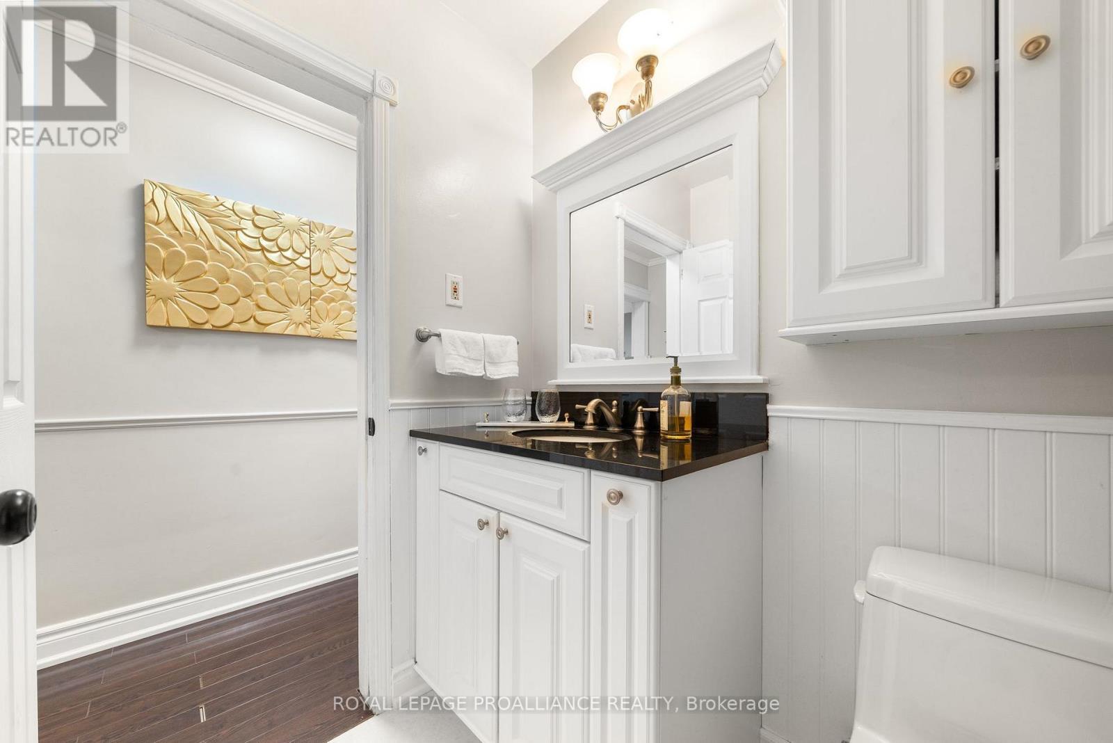 












97 ROSELAND DRIVE

,
Quinte West (Murray Ward),




Ontario
K0K1L0

