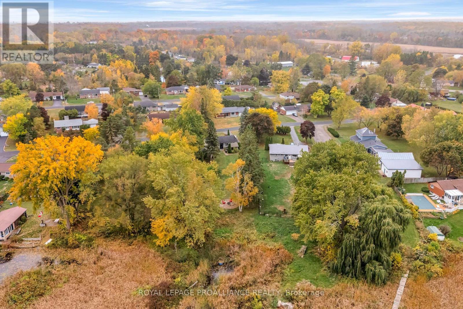 












97 ROSELAND DRIVE

,
Quinte West (Murray Ward),




Ontario
K0K1L0

