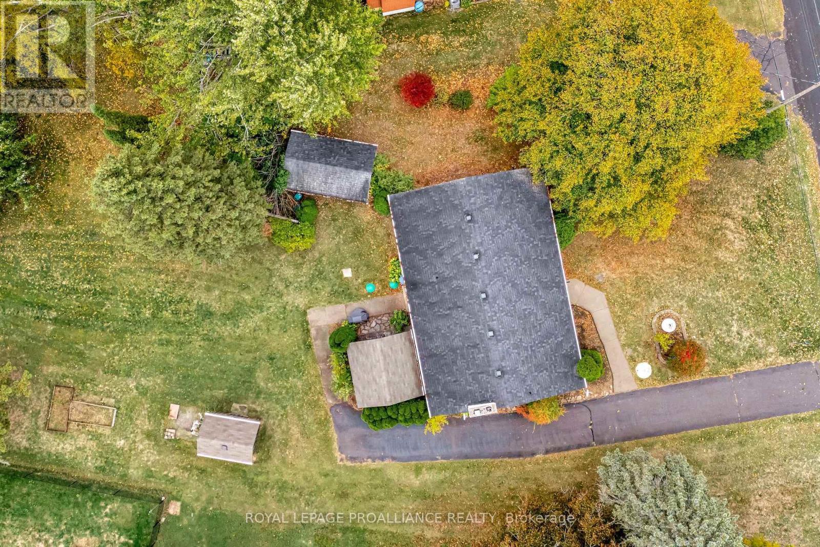












97 ROSELAND DRIVE

,
Quinte West (Murray Ward),




Ontario
K0K1L0

