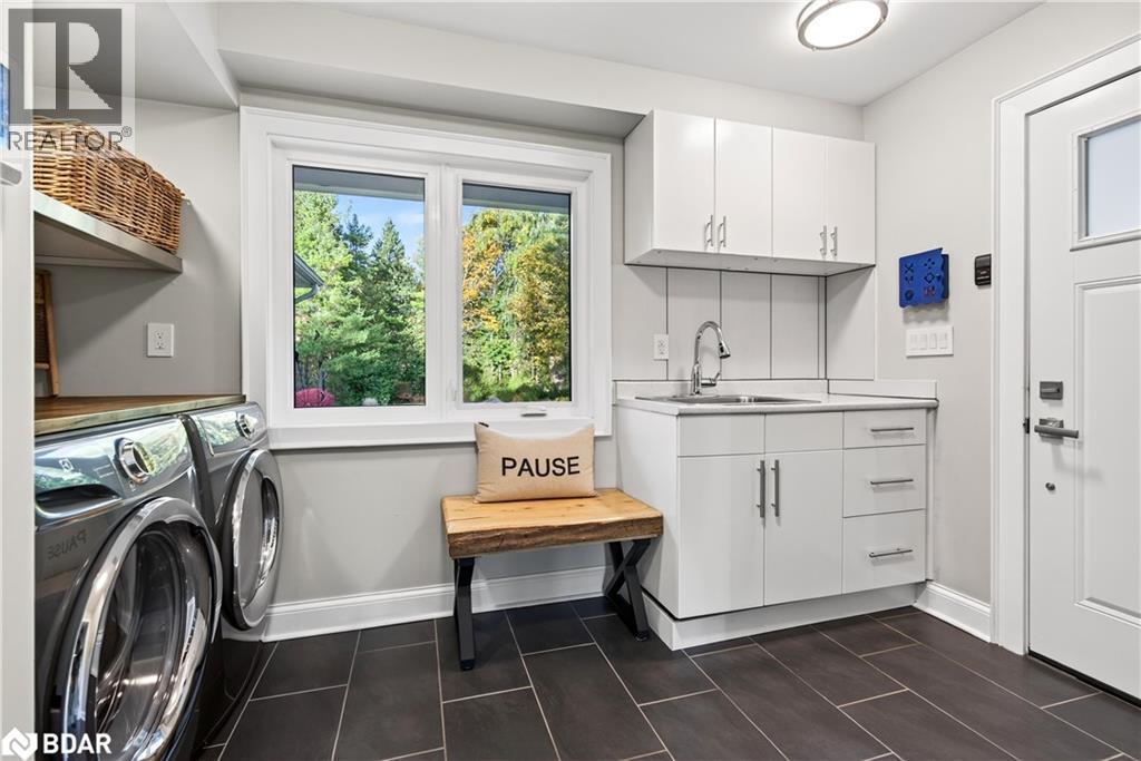 












8495 APPLEBY Line

,
Milton,




Ontario
L0P1B0

