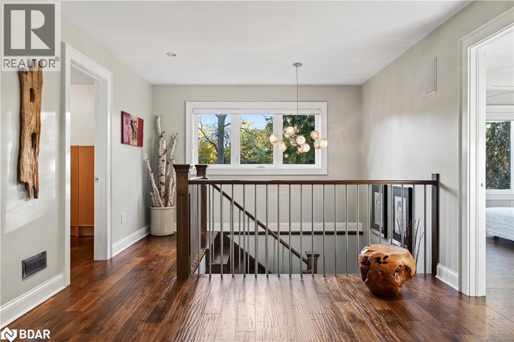 












8495 APPLEBY Line

,
Milton,




Ontario
L0P1B0

