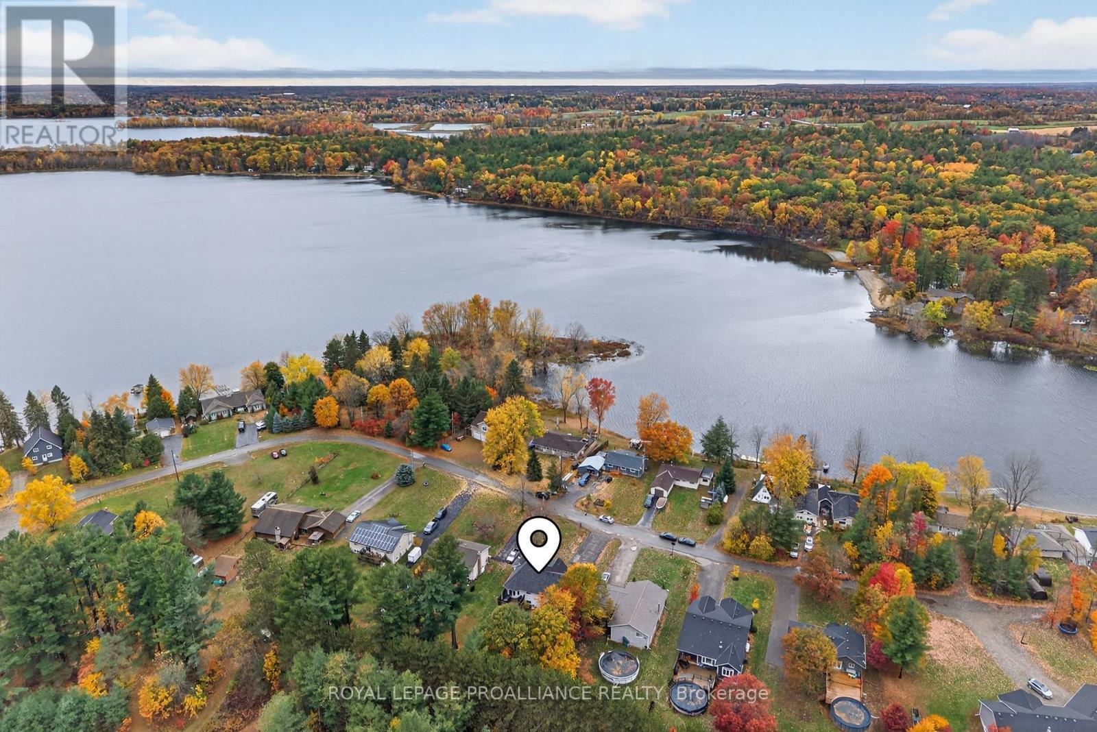 












40 CHARLES COURT

,
Tweed (Hungerford (Twp)),




Ontario
K0K3J0

