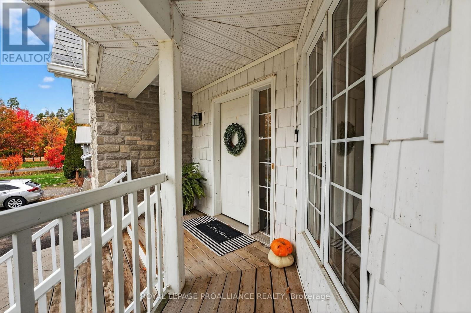 












40 CHARLES COURT

,
Tweed (Hungerford (Twp)),




Ontario
K0K3J0

