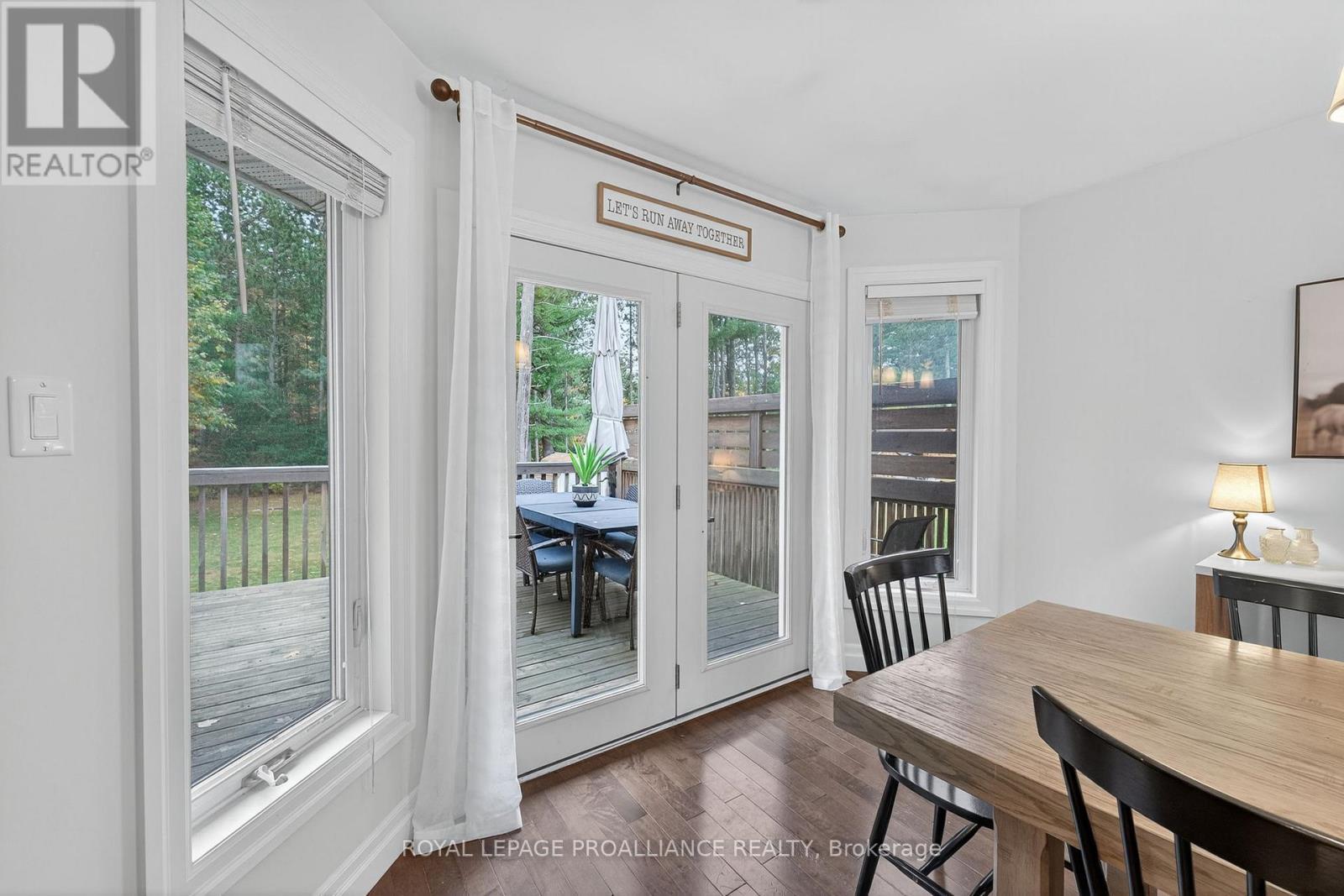 












40 CHARLES COURT

,
Tweed (Hungerford (Twp)),




Ontario
K0K3J0

