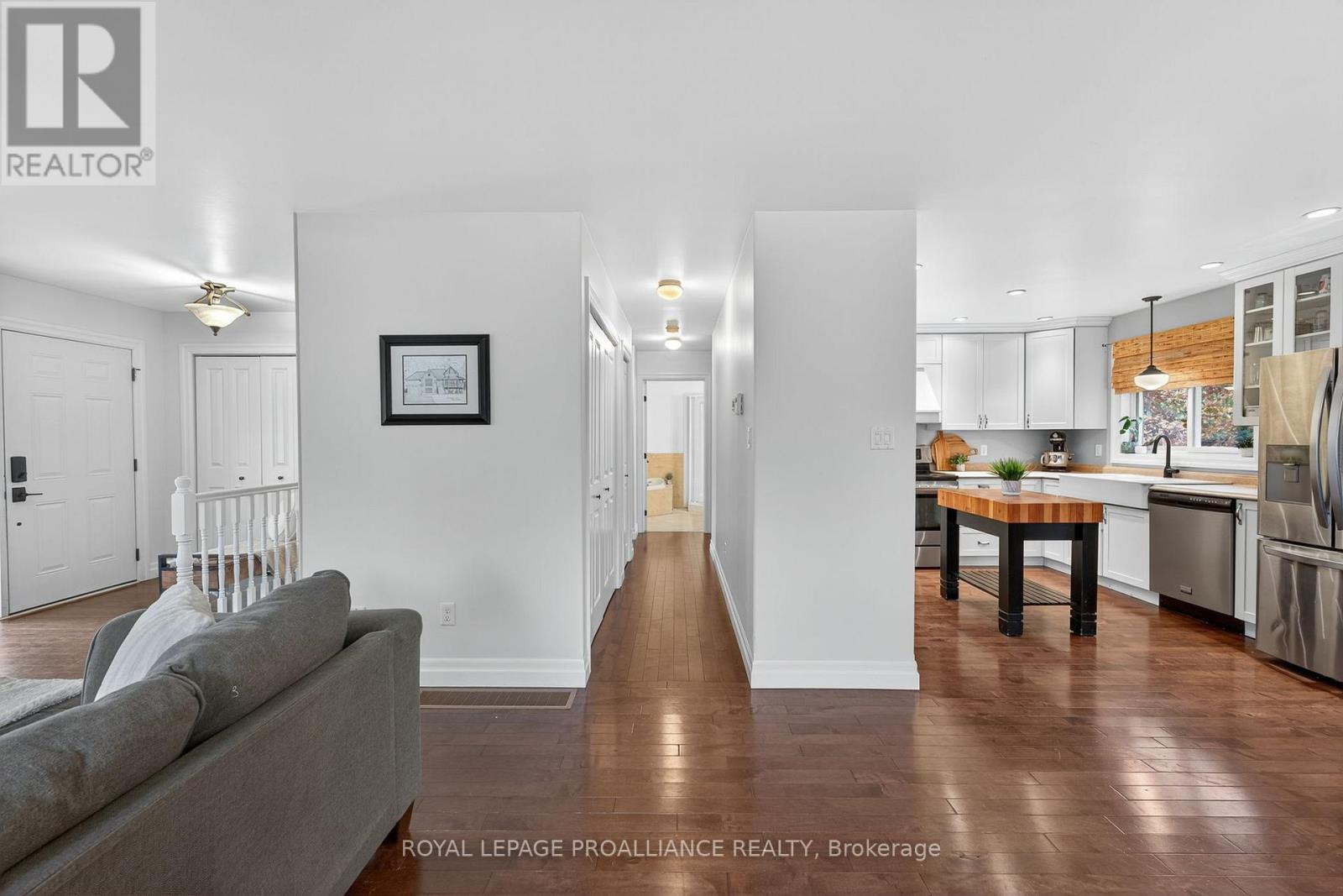 












40 CHARLES COURT

,
Tweed (Hungerford (Twp)),




Ontario
K0K3J0

