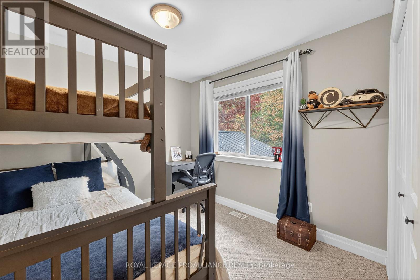 












40 CHARLES COURT

,
Tweed (Hungerford (Twp)),




Ontario
K0K3J0

